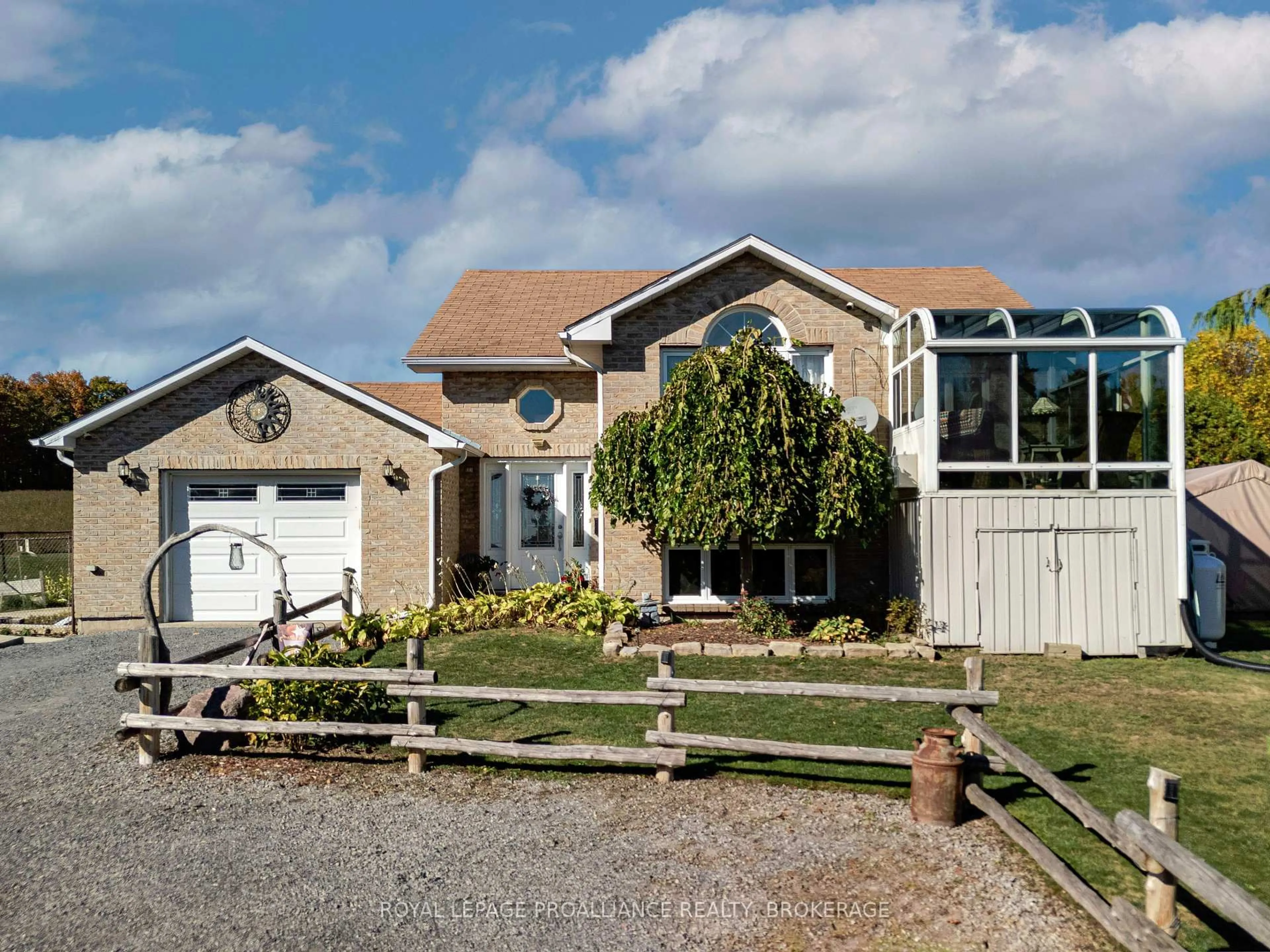 Home with vinyl exterior material, street for 270 Mount Chesney Rd, Inverary Ontario K0H 1X0