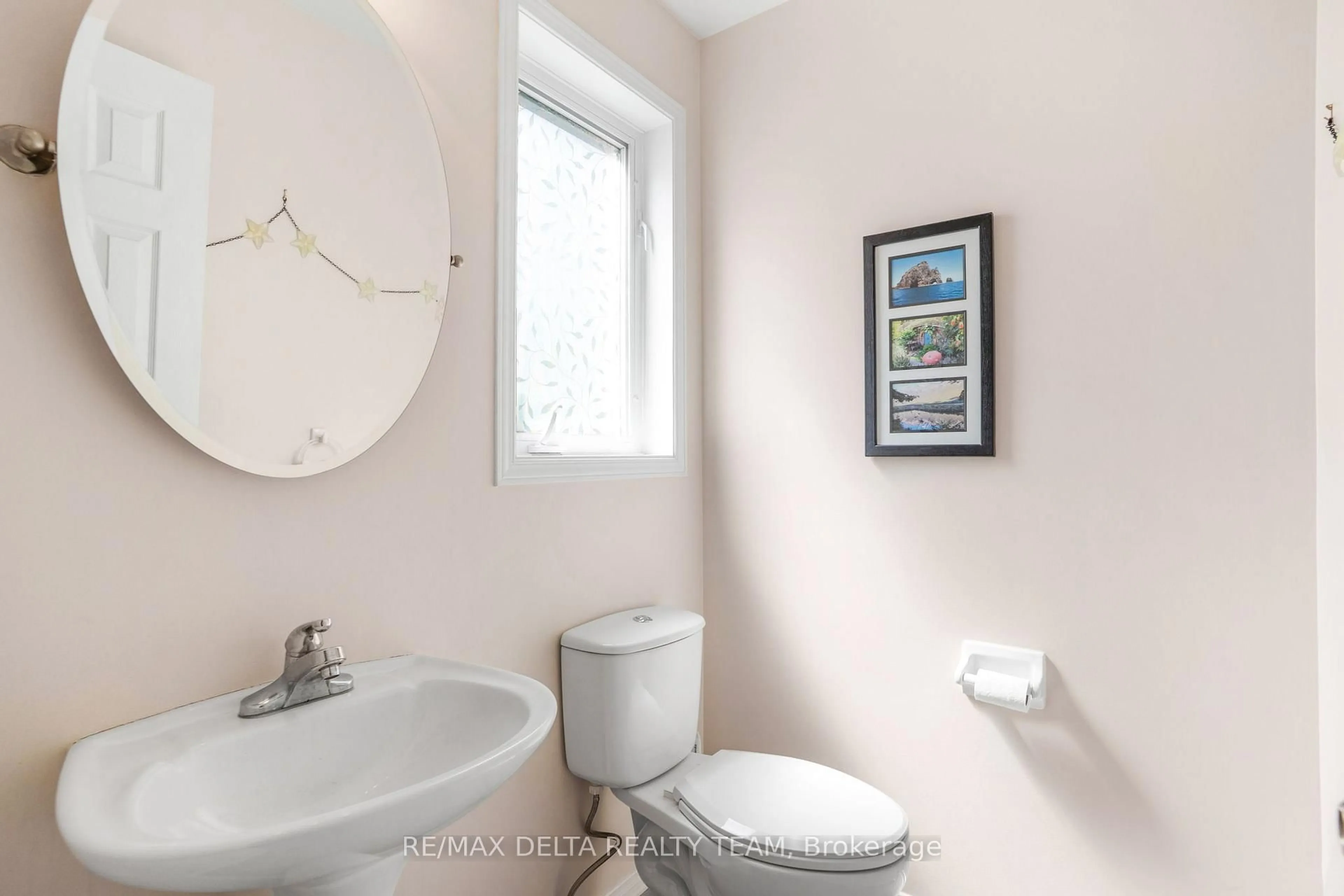Standard bathroom, ceramic/tile floor for 6320 Sablewood Pl, Ottawa Ontario K1C 7M6