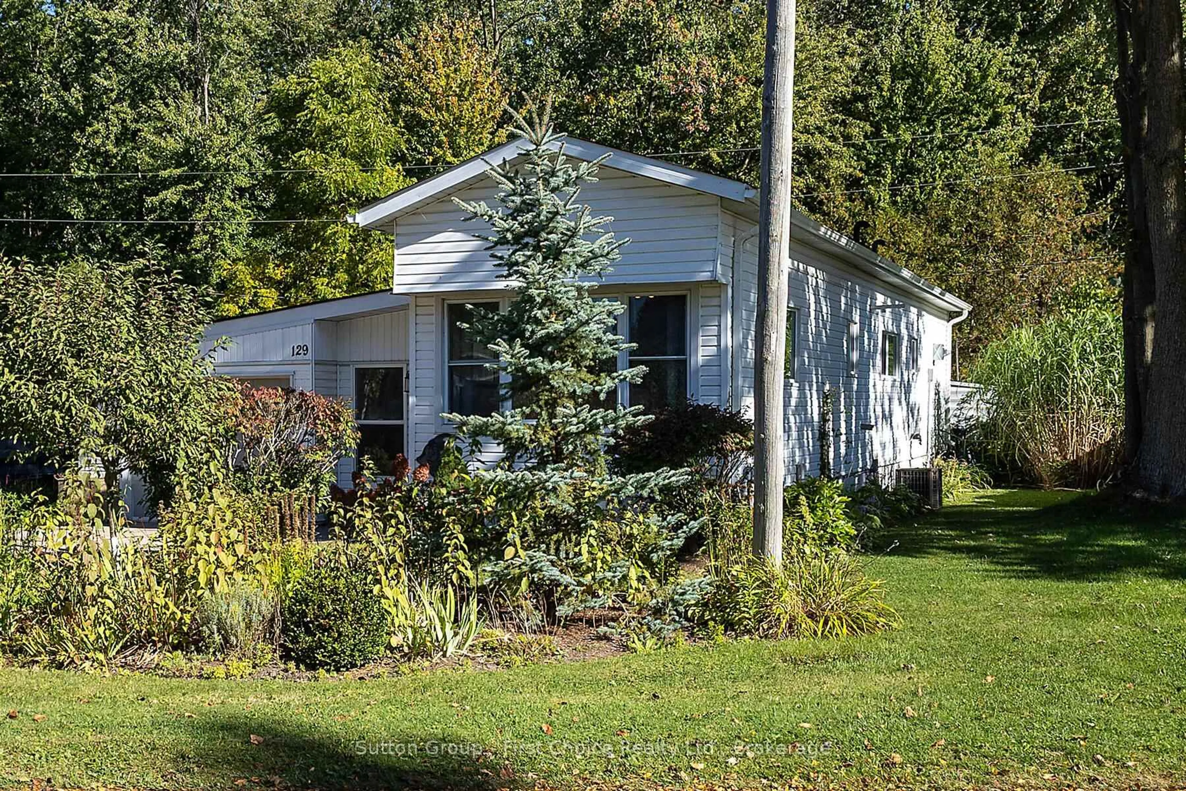 Shed for 129 Ash St, Perth East Ontario N5A 6S6