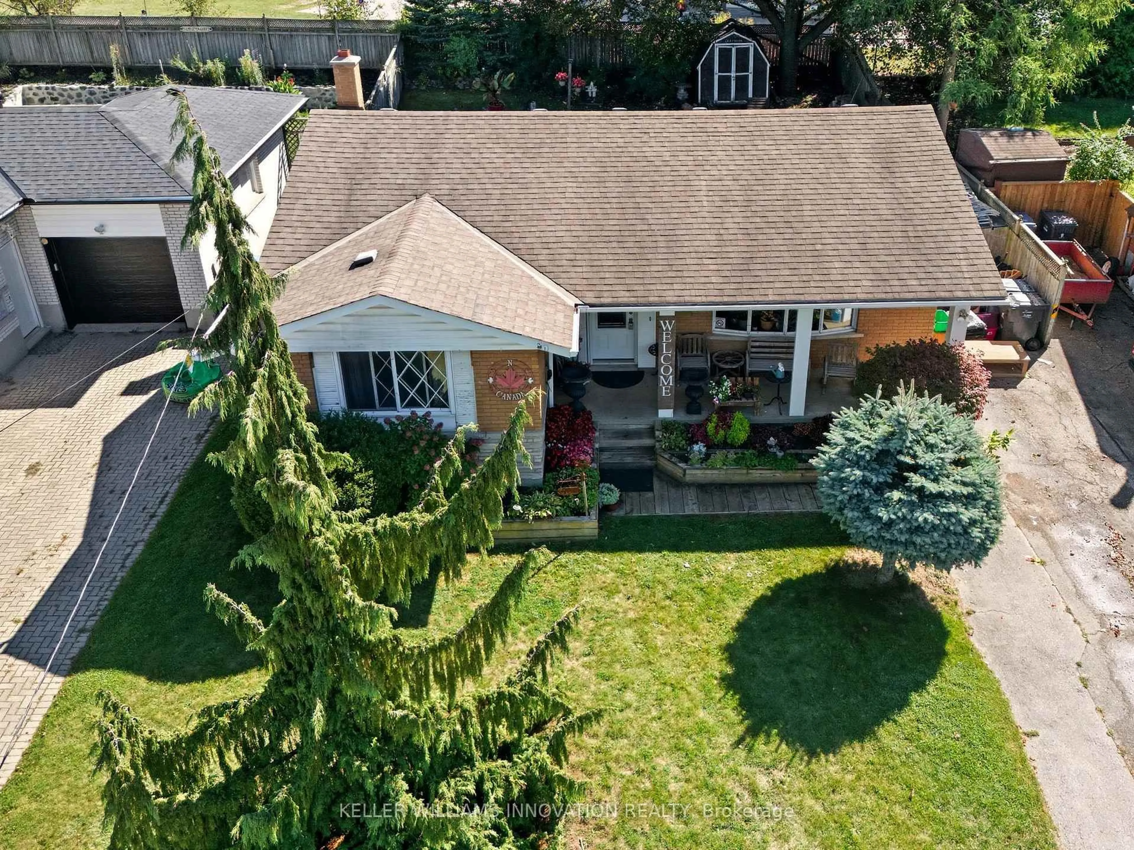 A pic from outside/outdoor area/front of a property/back of a property/a pic from drone, street for 86 Balmoral Dr, Guelph Ontario N1E 3N6