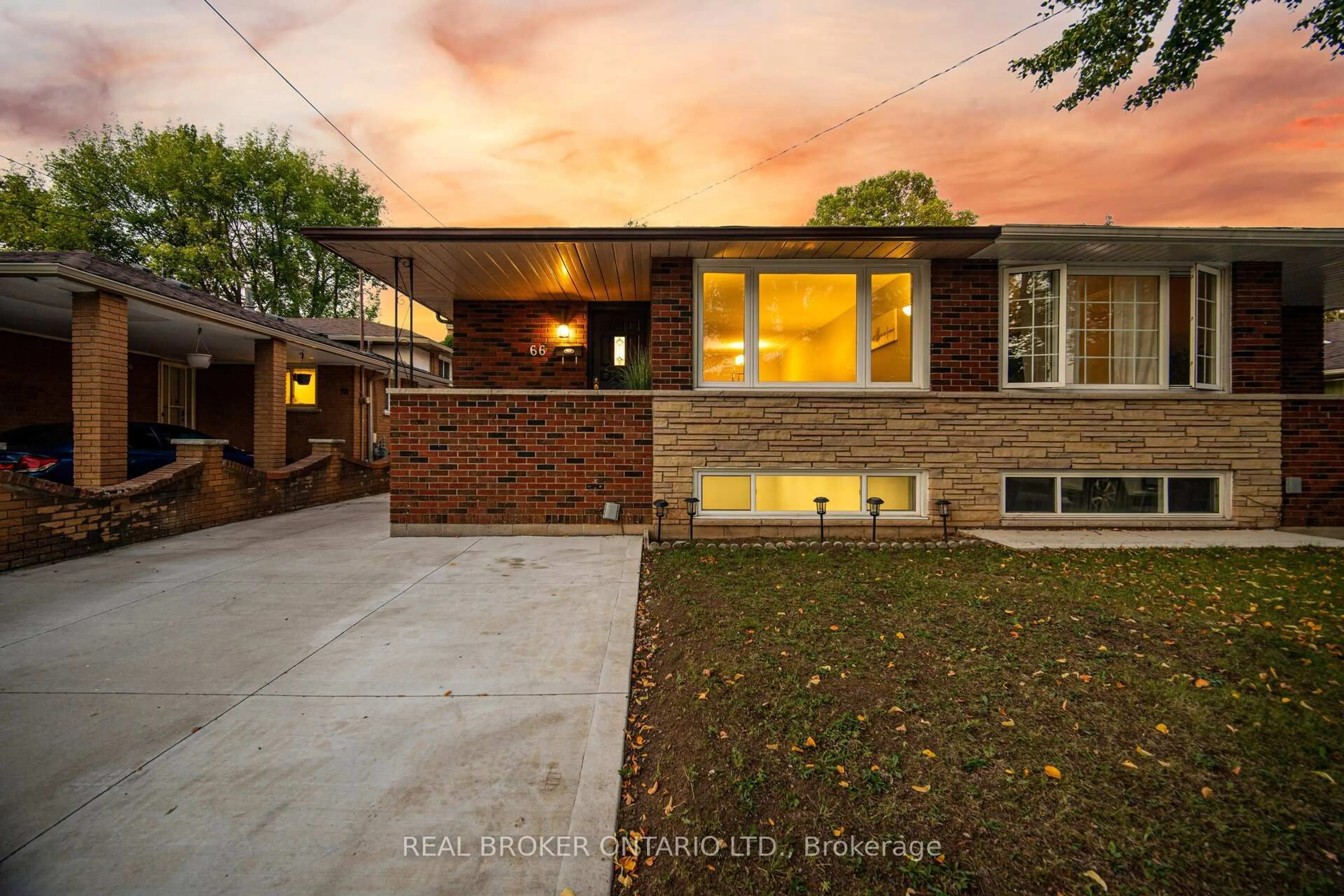 Home with brick exterior material, street for 66 GAINSBOROUGH Rd, Hamilton Ontario L8E 1E1