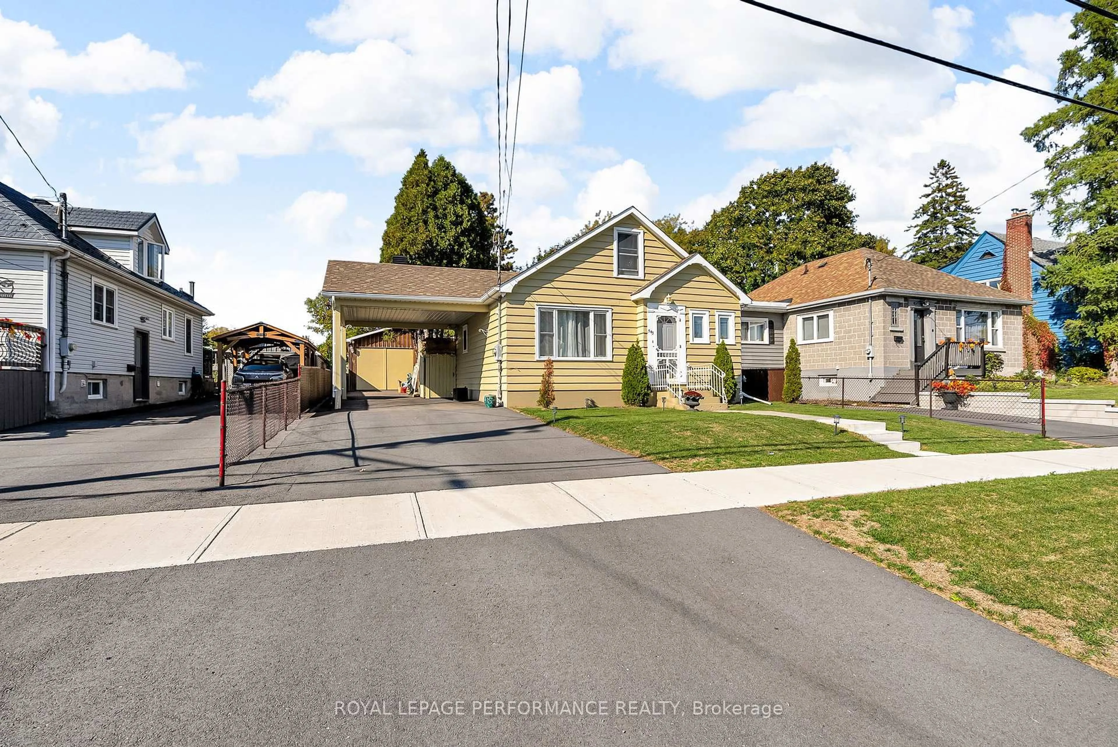 A pic from outside/outdoor area/front of a property/back of a property/a pic from drone, street for 543 Fifth St, Cornwall Ontario K6H 2M6