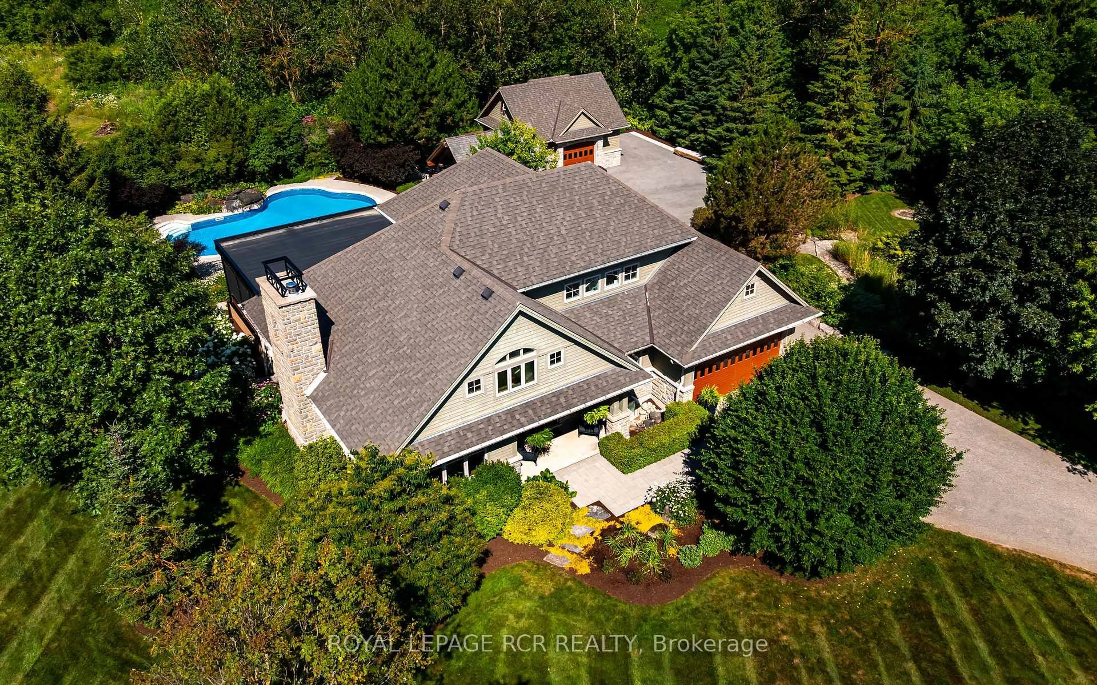 A pic from outside/outdoor area/front of a property/back of a property/a pic from drone, unknown for 193398 Amaranth East Luther Townline, East Luther Grand Valley Ontario L9W 0N5