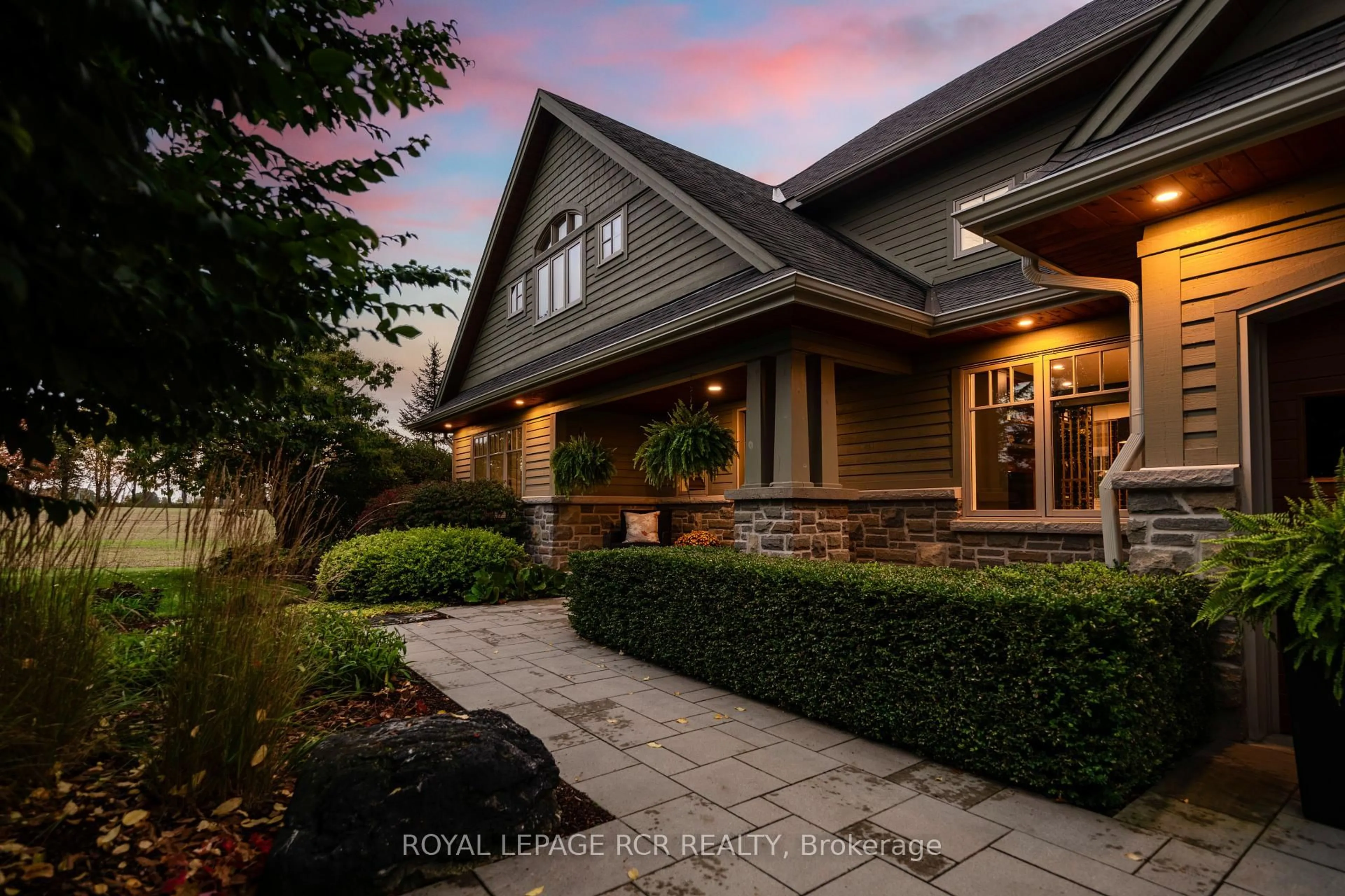 Home with brick exterior material, street for 193398 Amaranth East Luther Townline, East Luther Grand Valley Ontario L9W 0N5
