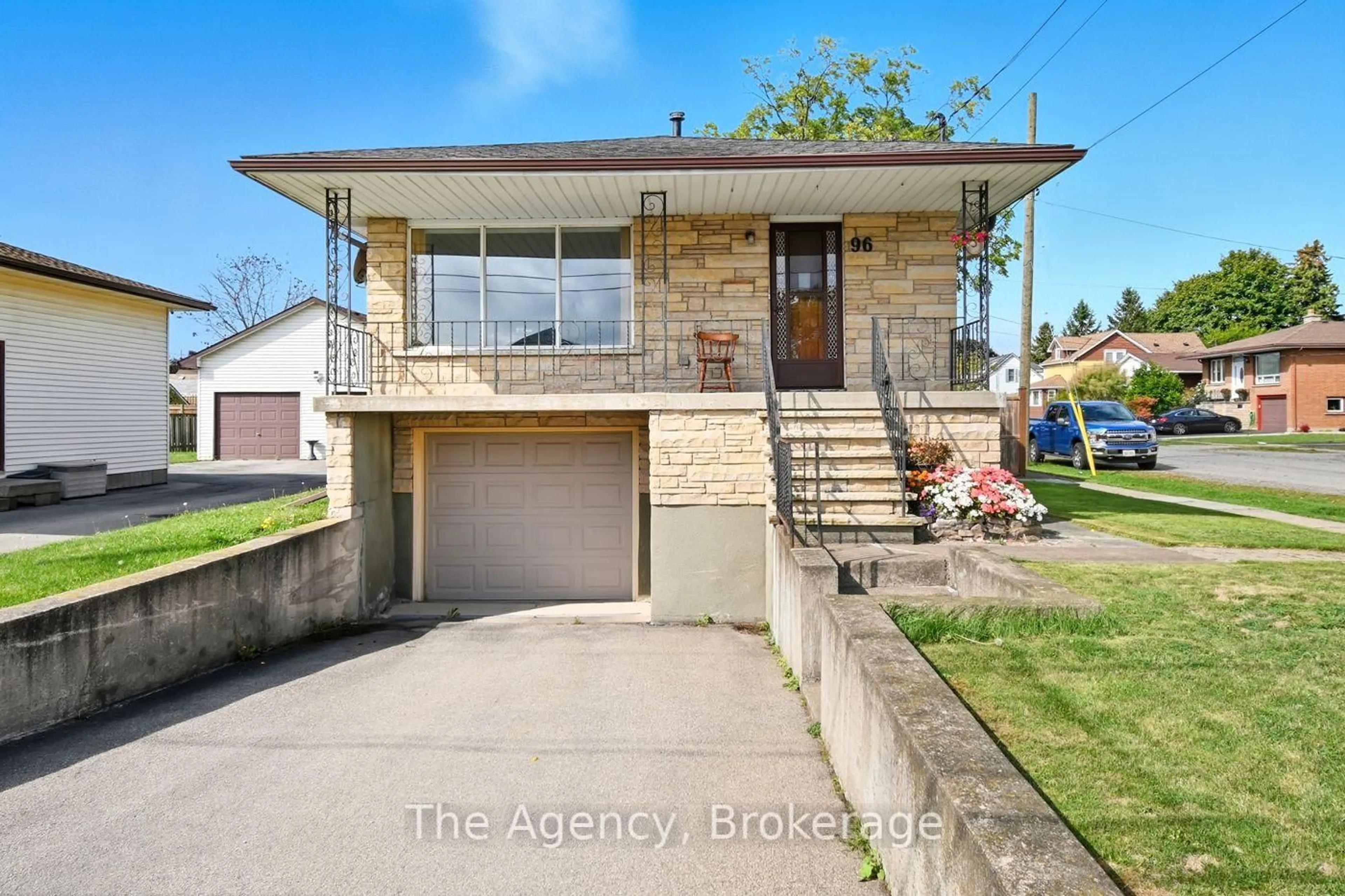 Unknown for 96 Elizabeth St, Port Colborne Ontario L3K 2B8