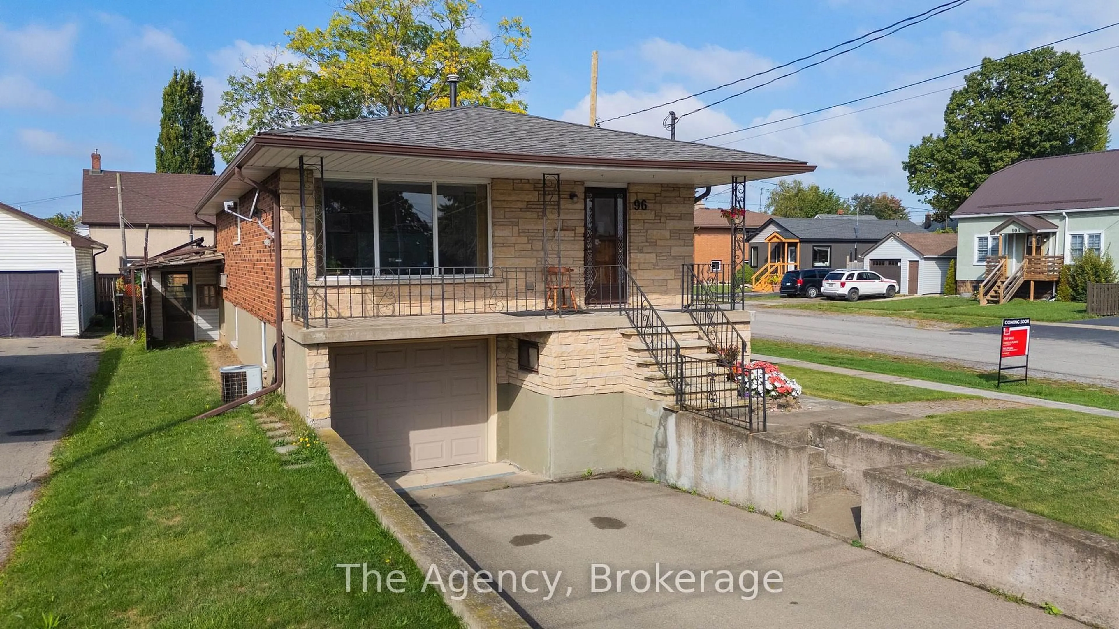 Home with brick exterior material, street for 96 Elizabeth St, Port Colborne Ontario L3K 2B8