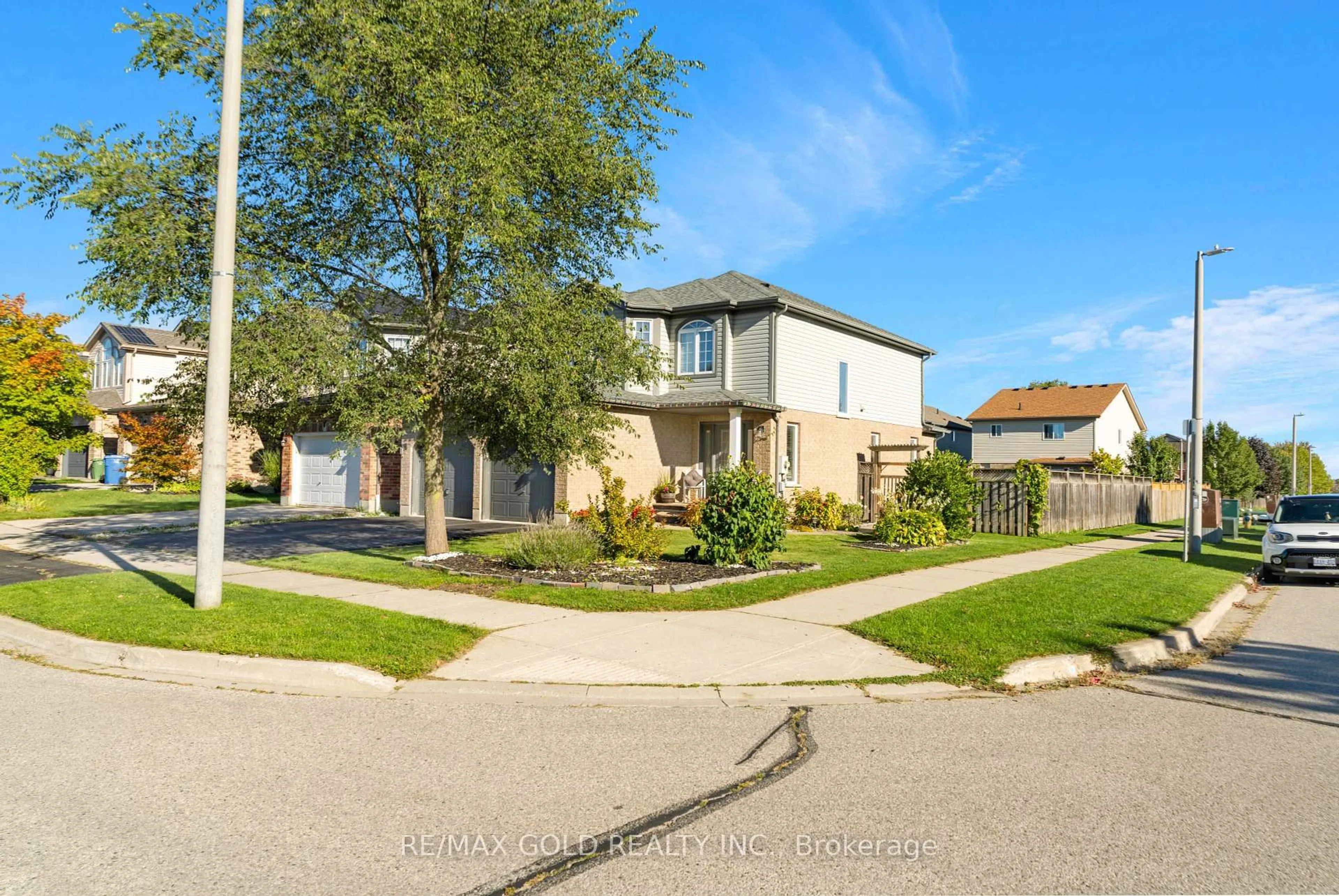 A pic from outside/outdoor area/front of a property/back of a property/a pic from drone, street for 1 Penfold Dr, Guelph Ontario N1E 0C7