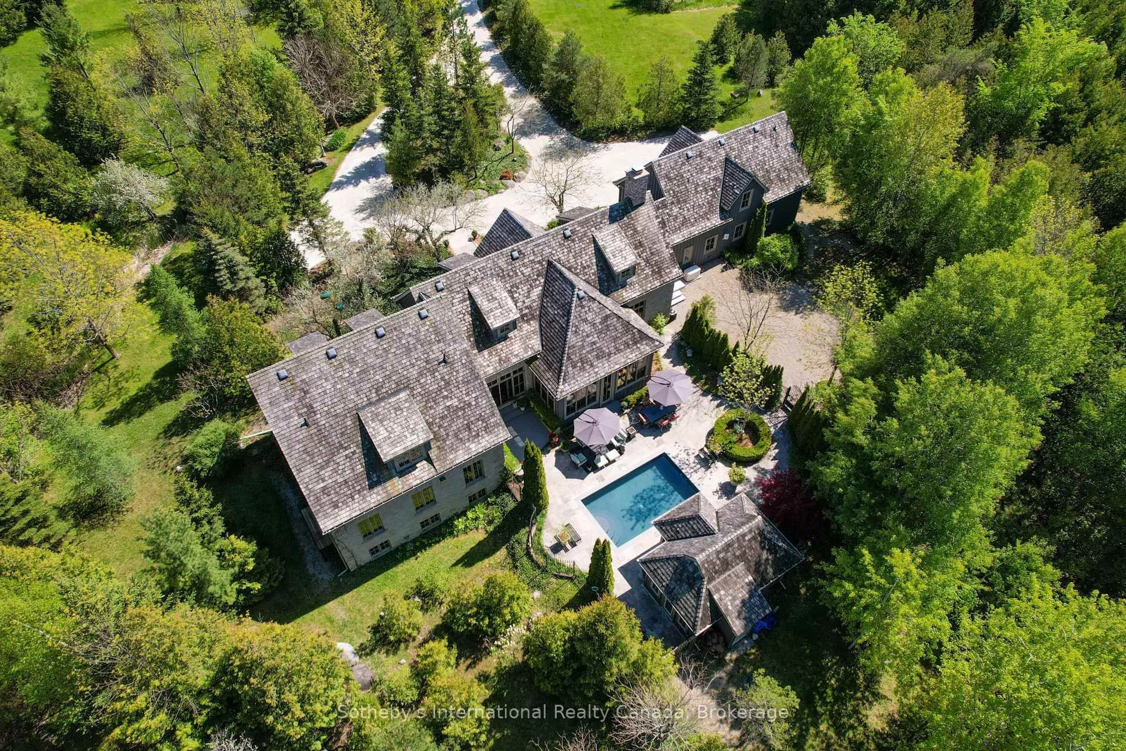 A pic from outside/outdoor area/front of a property/back of a property/a pic from drone, unknown for 828327 GREY ROAD 40, Blue Mountains Ontario N0H 1J0