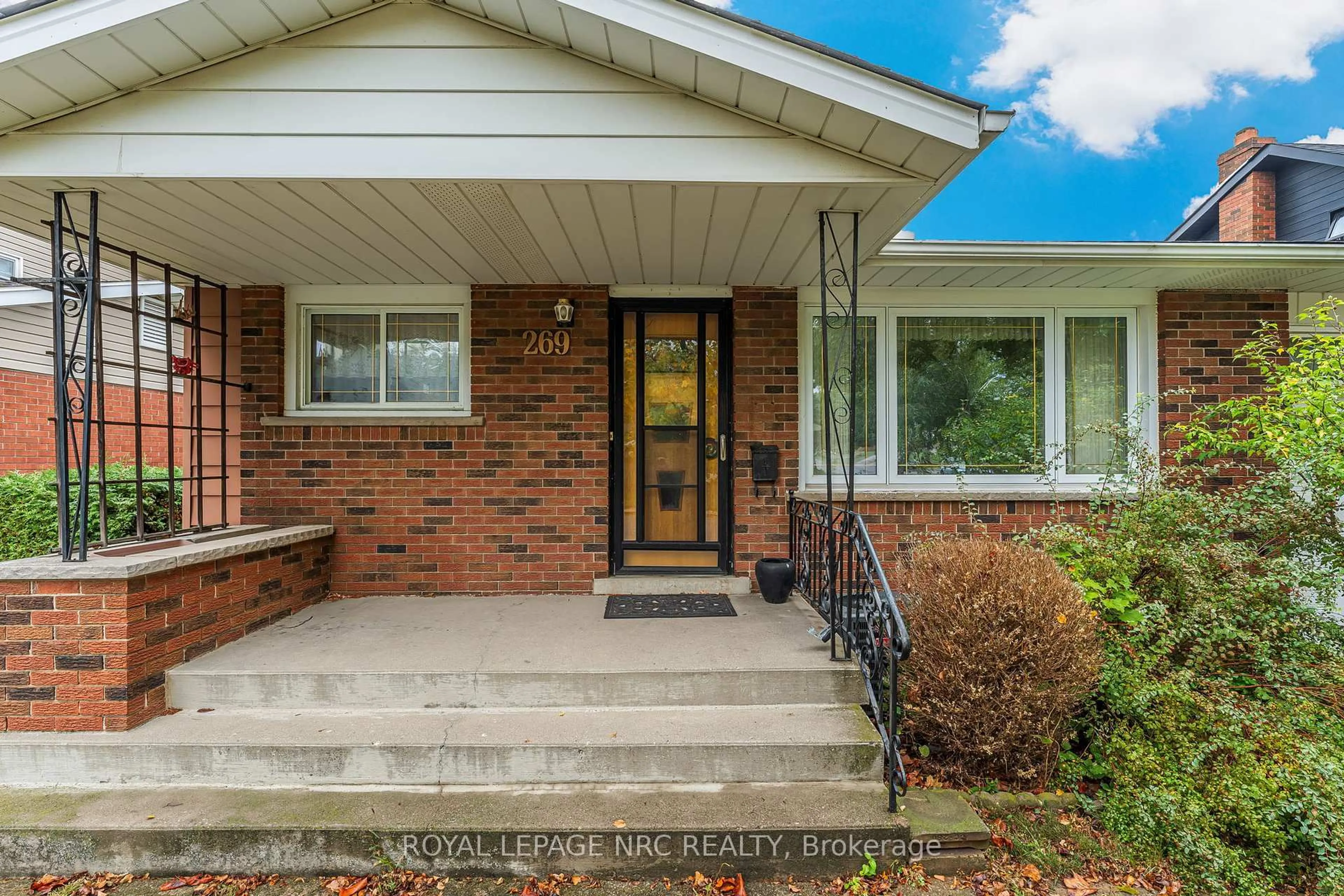 Home with brick exterior material, street for 269 Rainbow Dr, Hamilton Ontario L8K 4G3