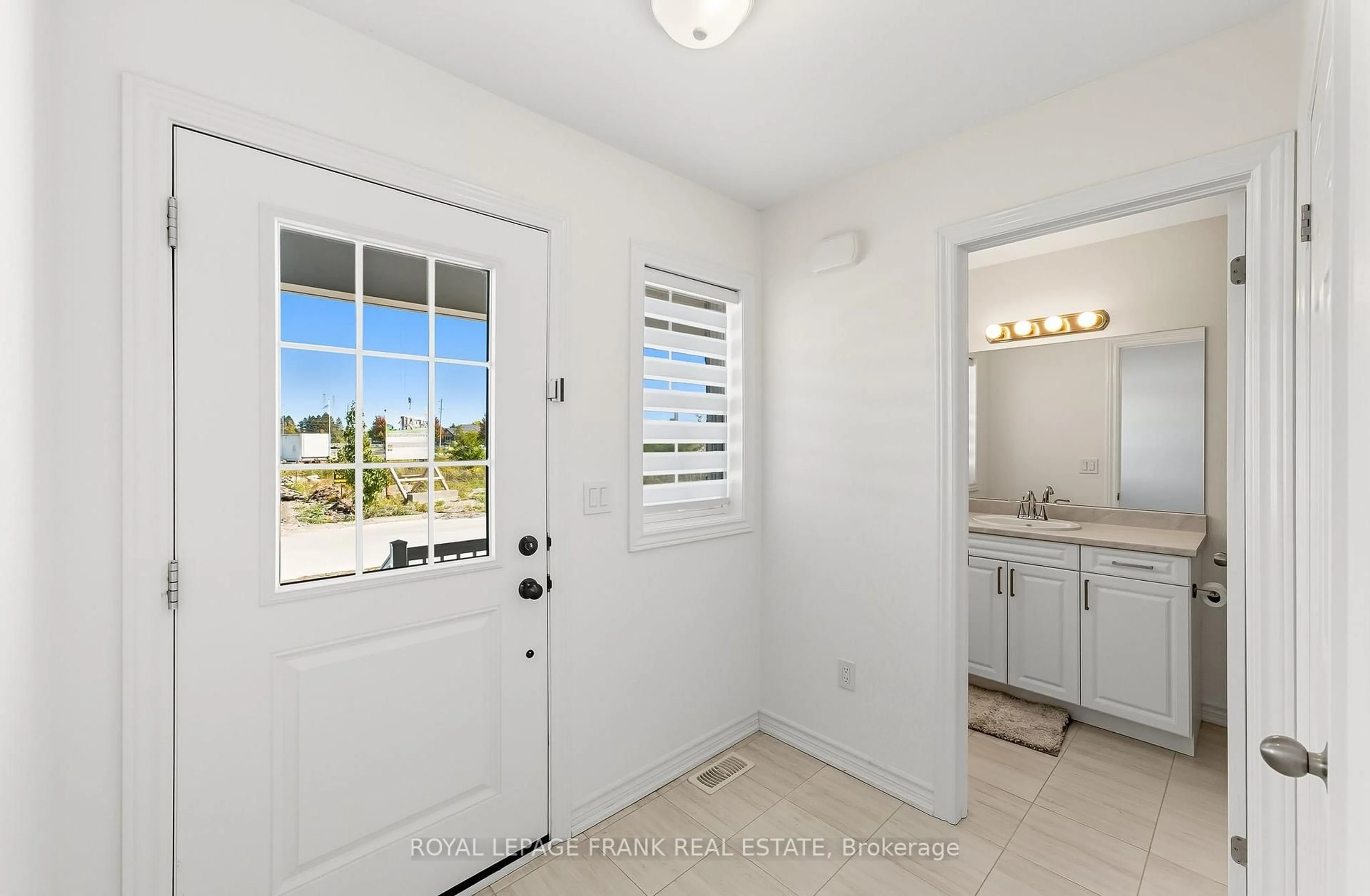 Indoor entryway for 508 Joseph Gale St, Cobourg Ontario K9A 3L4