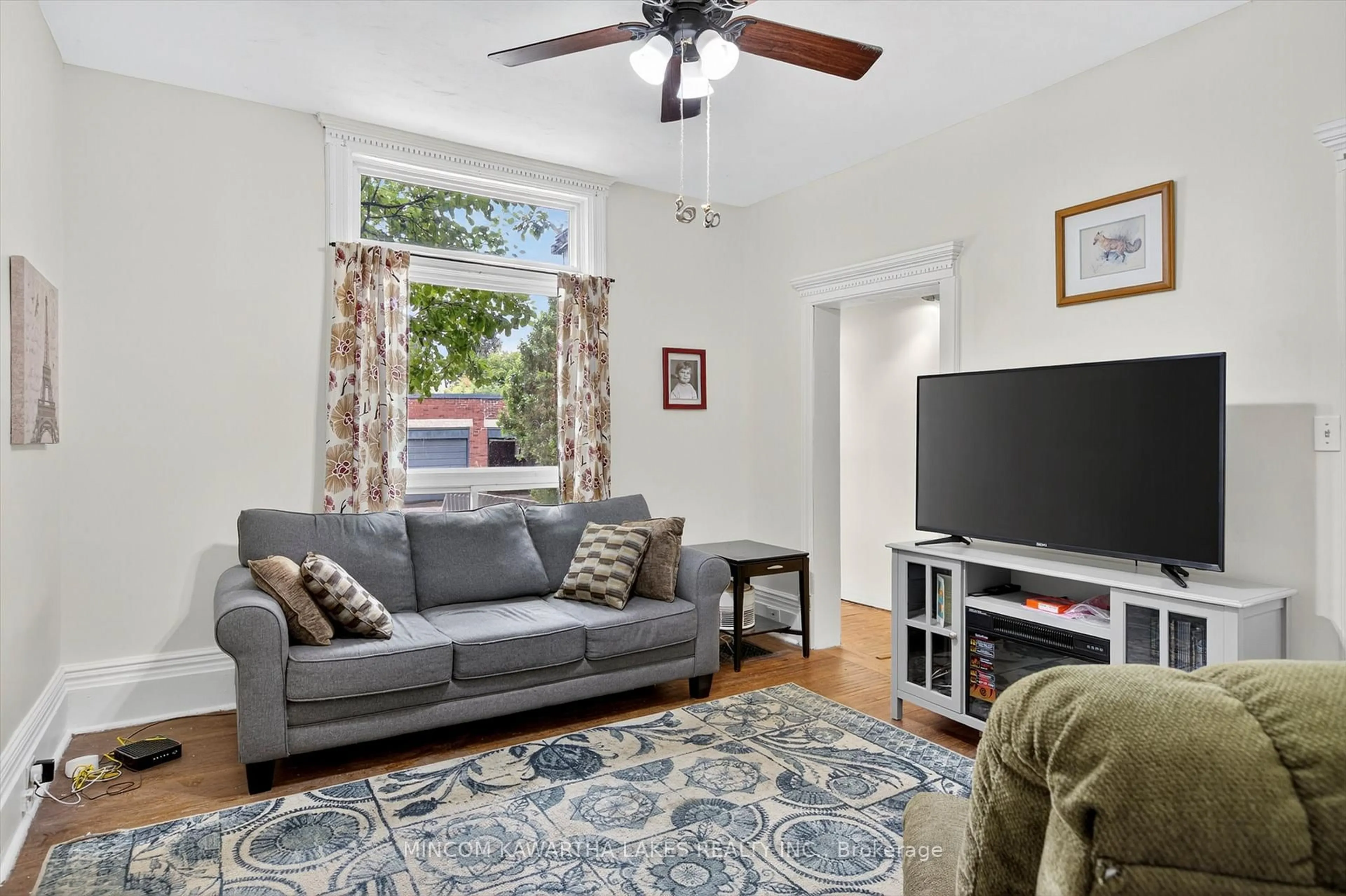 Living room with furniture, unknown for 563 Aylmer St, Peterborough Ontario K9H 3W8