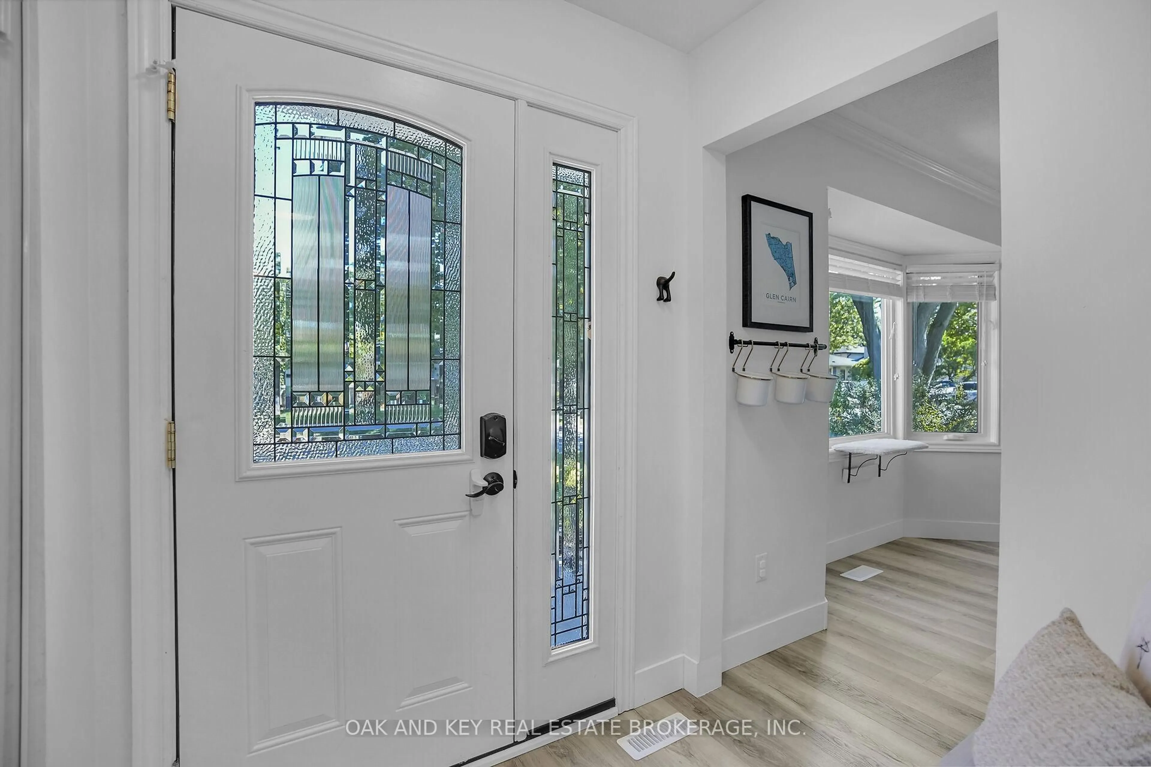 Indoor entryway for 94 Edmunds Cres, London South Ontario N5Z 4J2