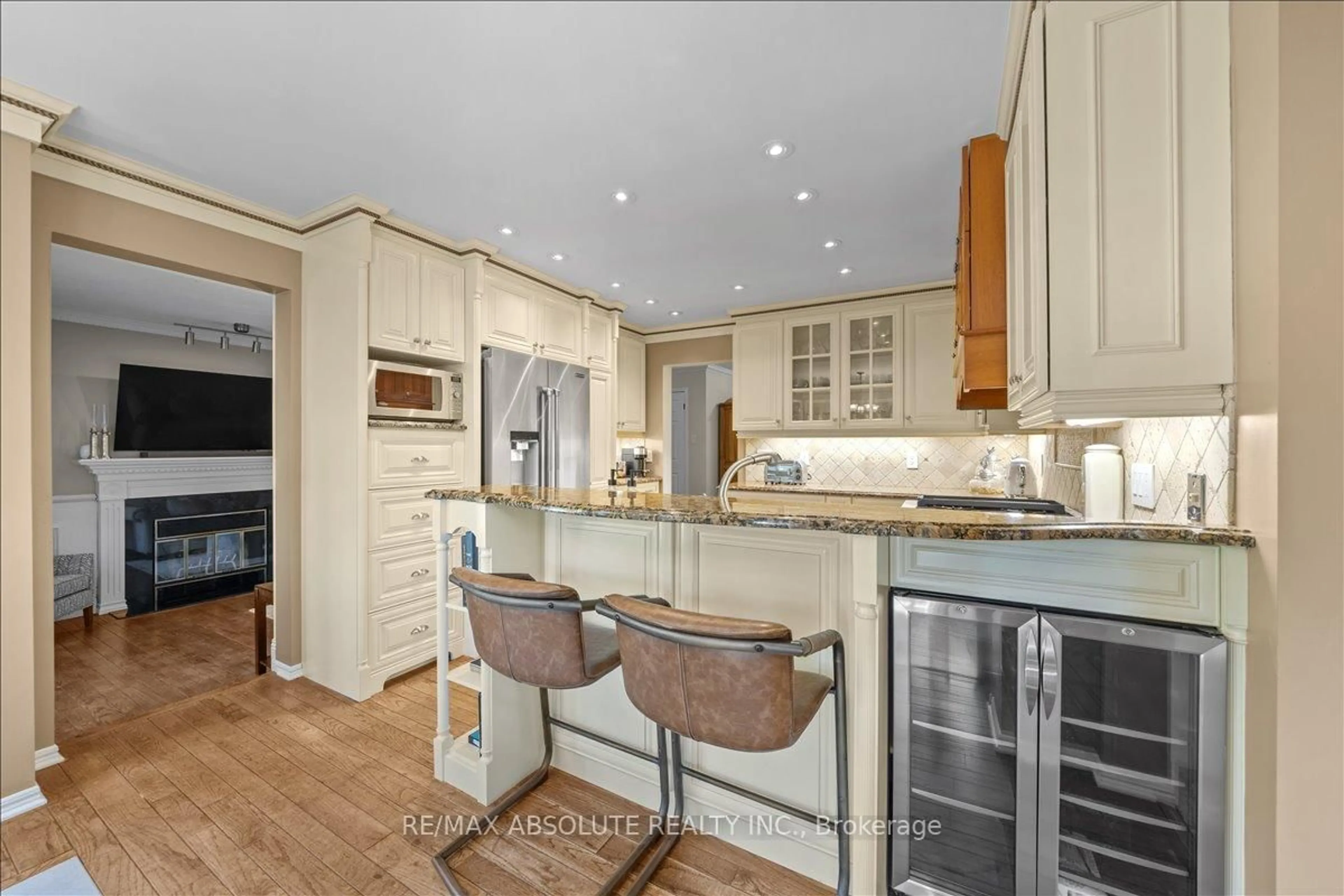 Open concept kitchen, unknown for 3 Buttonwood Tr, Ottawa Ontario K2S 1C9