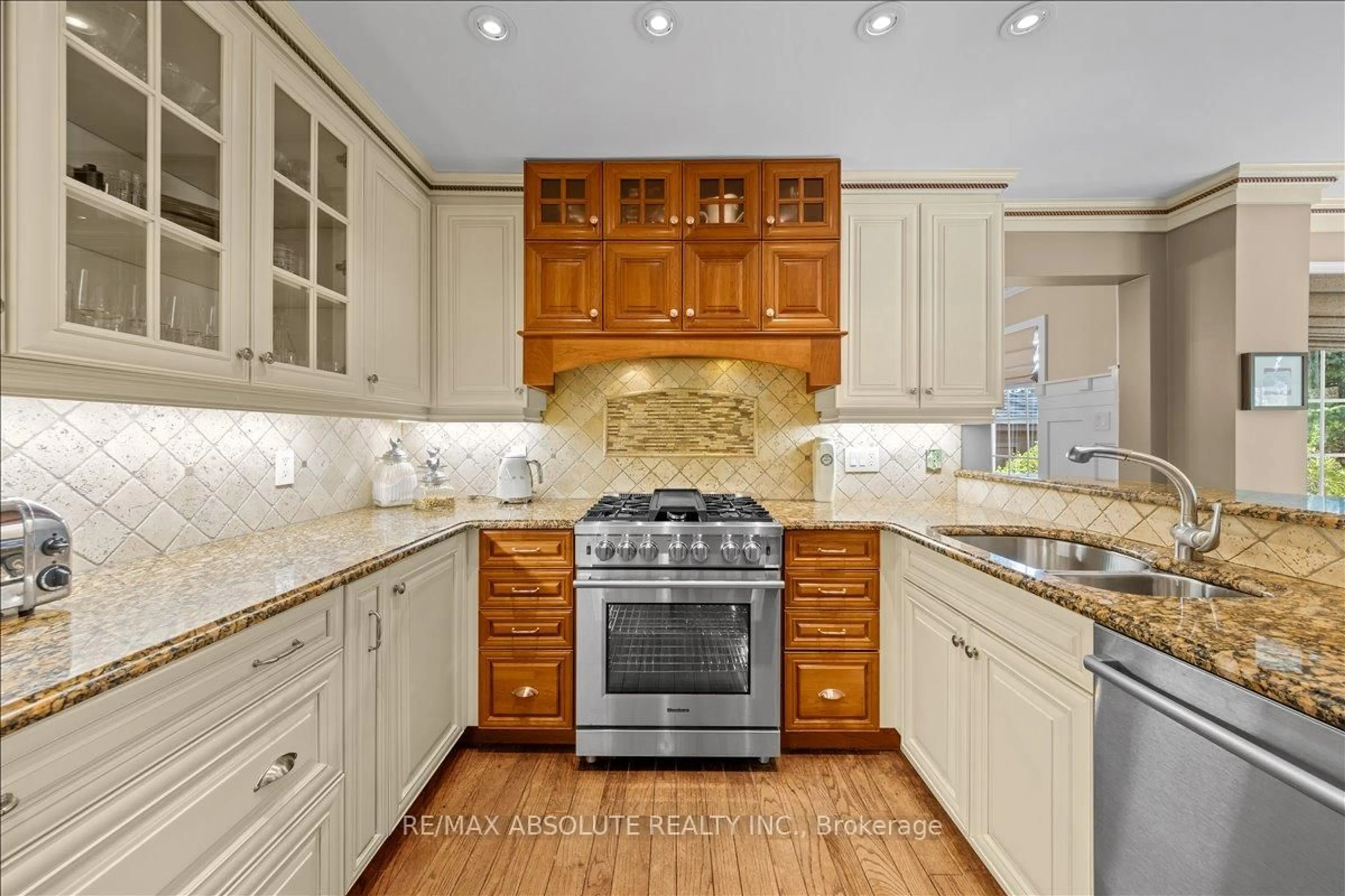 Open concept kitchen, ceramic/tile floor for 3 Buttonwood Tr, Ottawa Ontario K2S 1C9