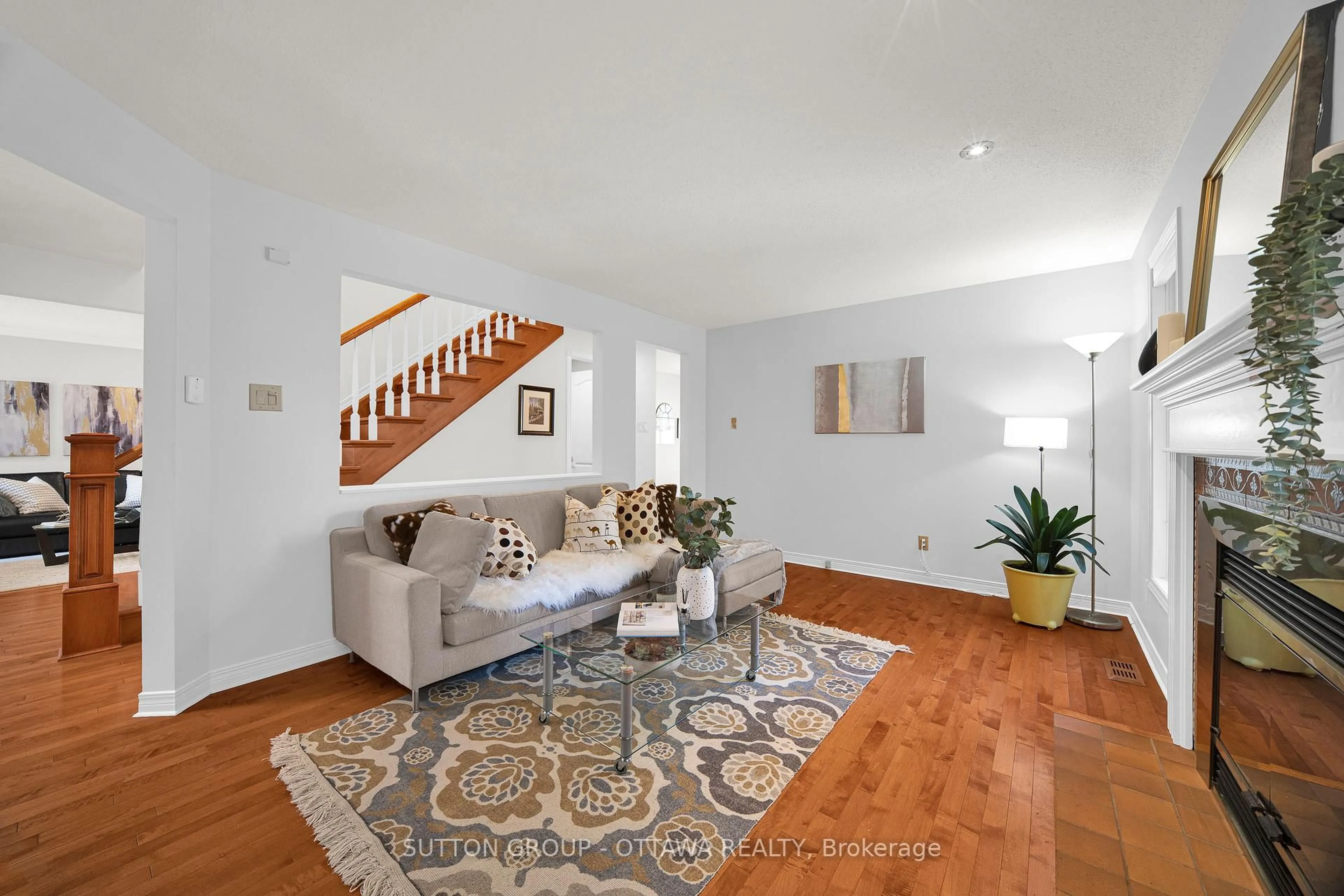 Living room with furniture, unknown for 15 Rosemeade Pl, Ottawa Ontario K2G 5V9