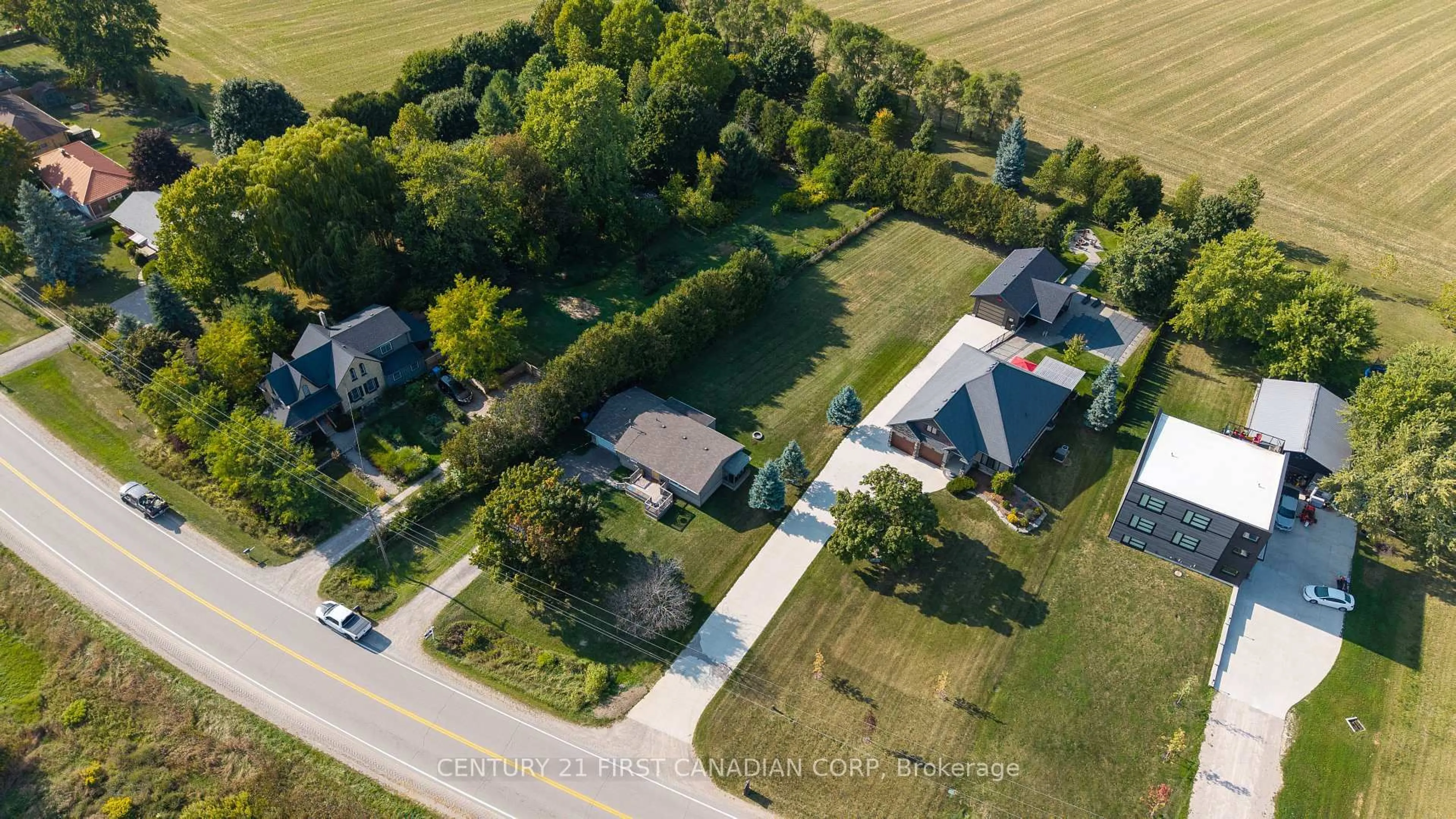 A pic from outside/outdoor area/front of a property/back of a property/a pic from drone, street for 6170 William St, Lucan Biddulph Ontario N0M 2J0