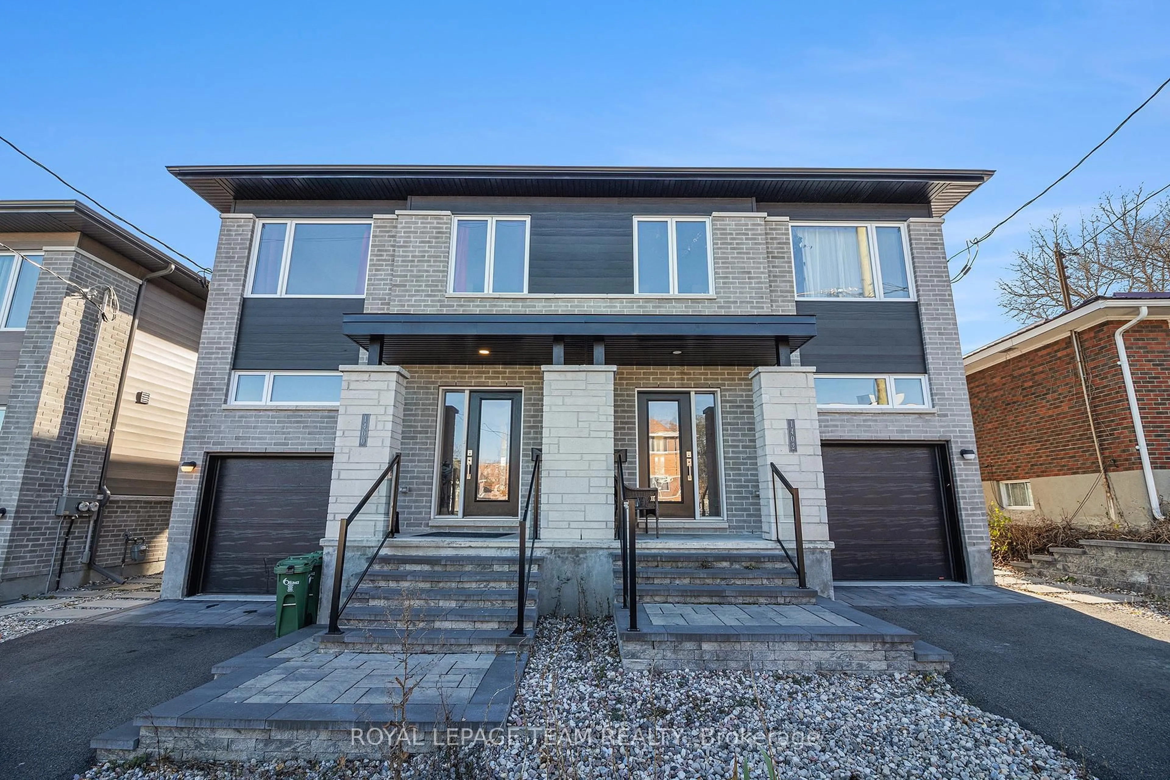 Home with brick exterior material, unknown for 1400 Mayview Ave, Ottawa Ontario K1Z 8H7