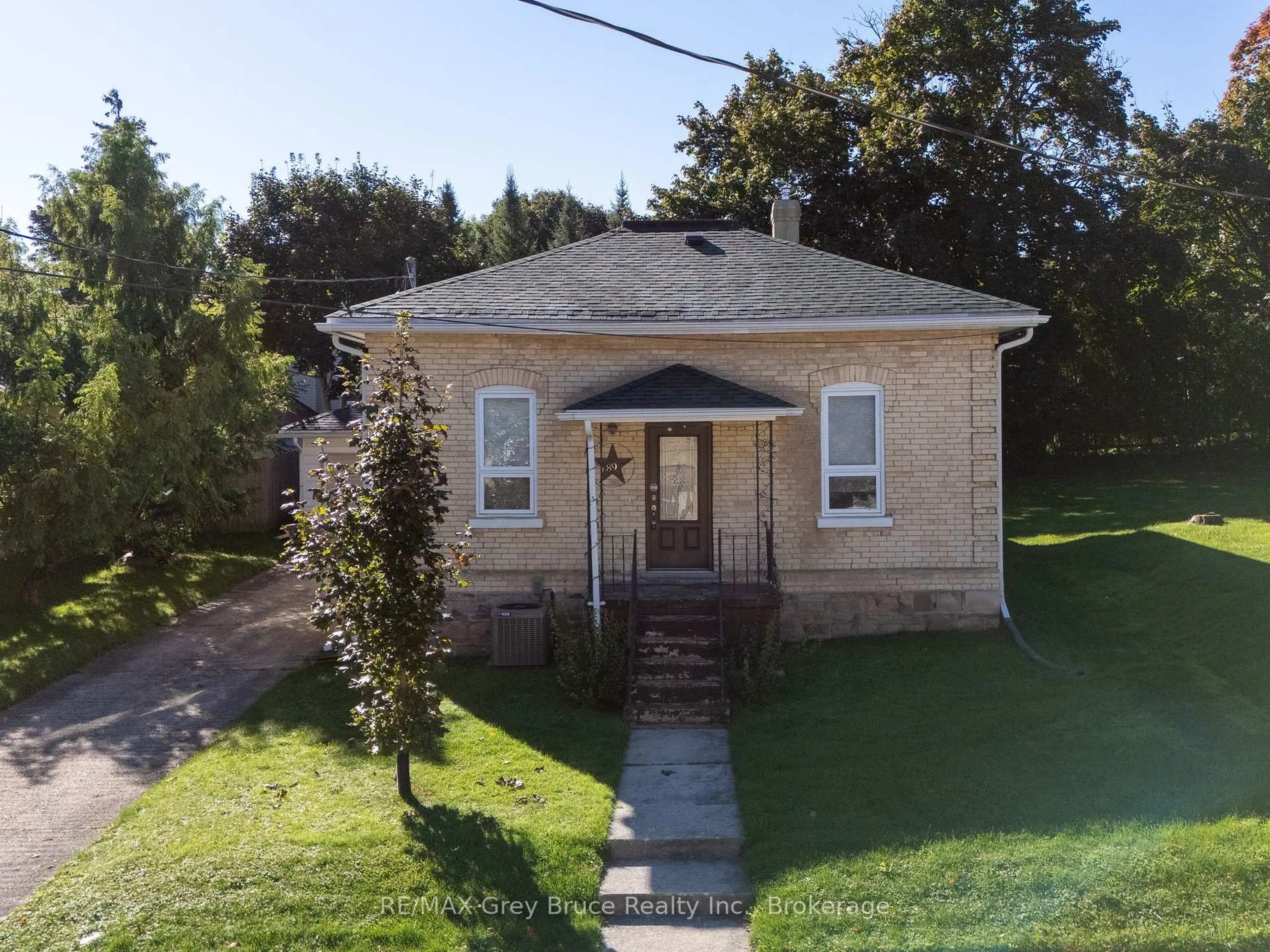 A pic from outside/outdoor area/front of a property/back of a property/a pic from drone, street for 89 3rd St, Arran-Elderslie Ontario N0G 1L0
