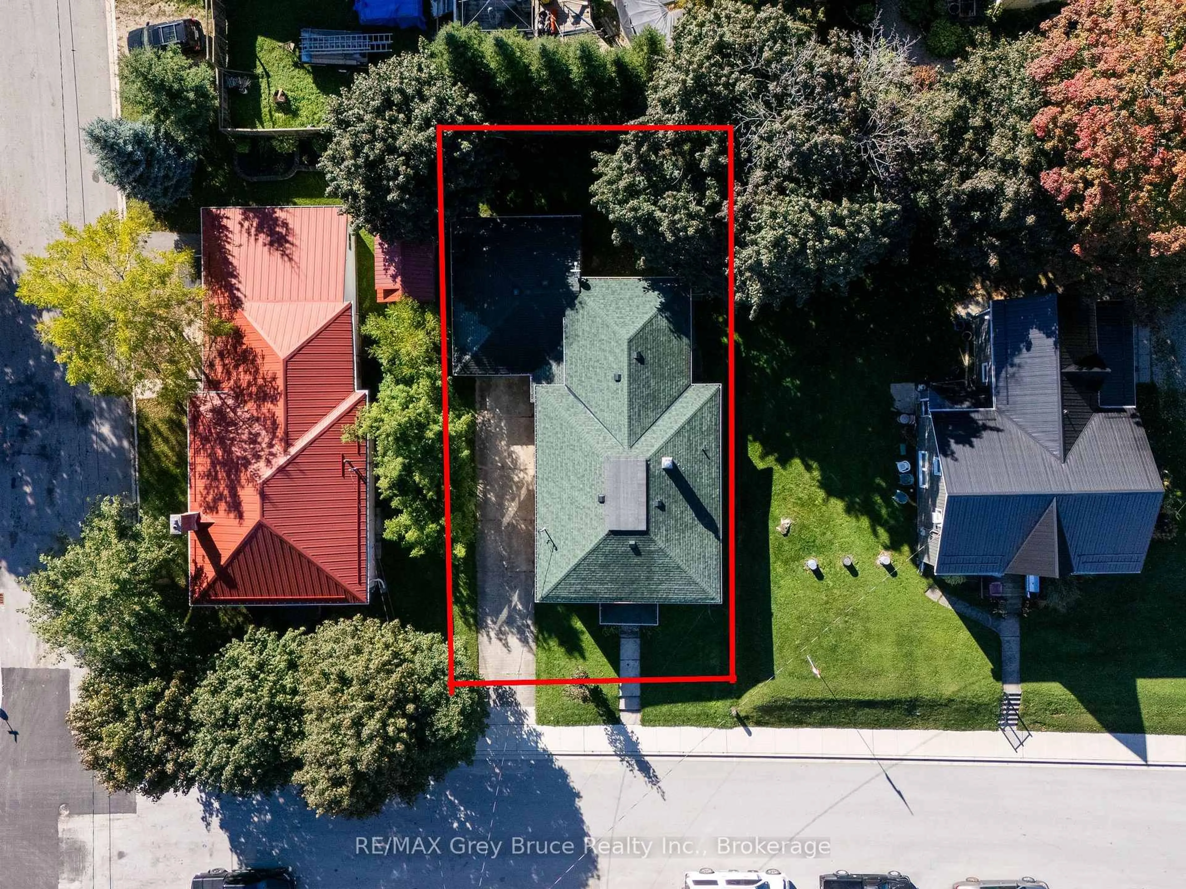 A pic from outside/outdoor area/front of a property/back of a property/a pic from drone, street for 89 3rd St, Arran-Elderslie Ontario N0G 1L0