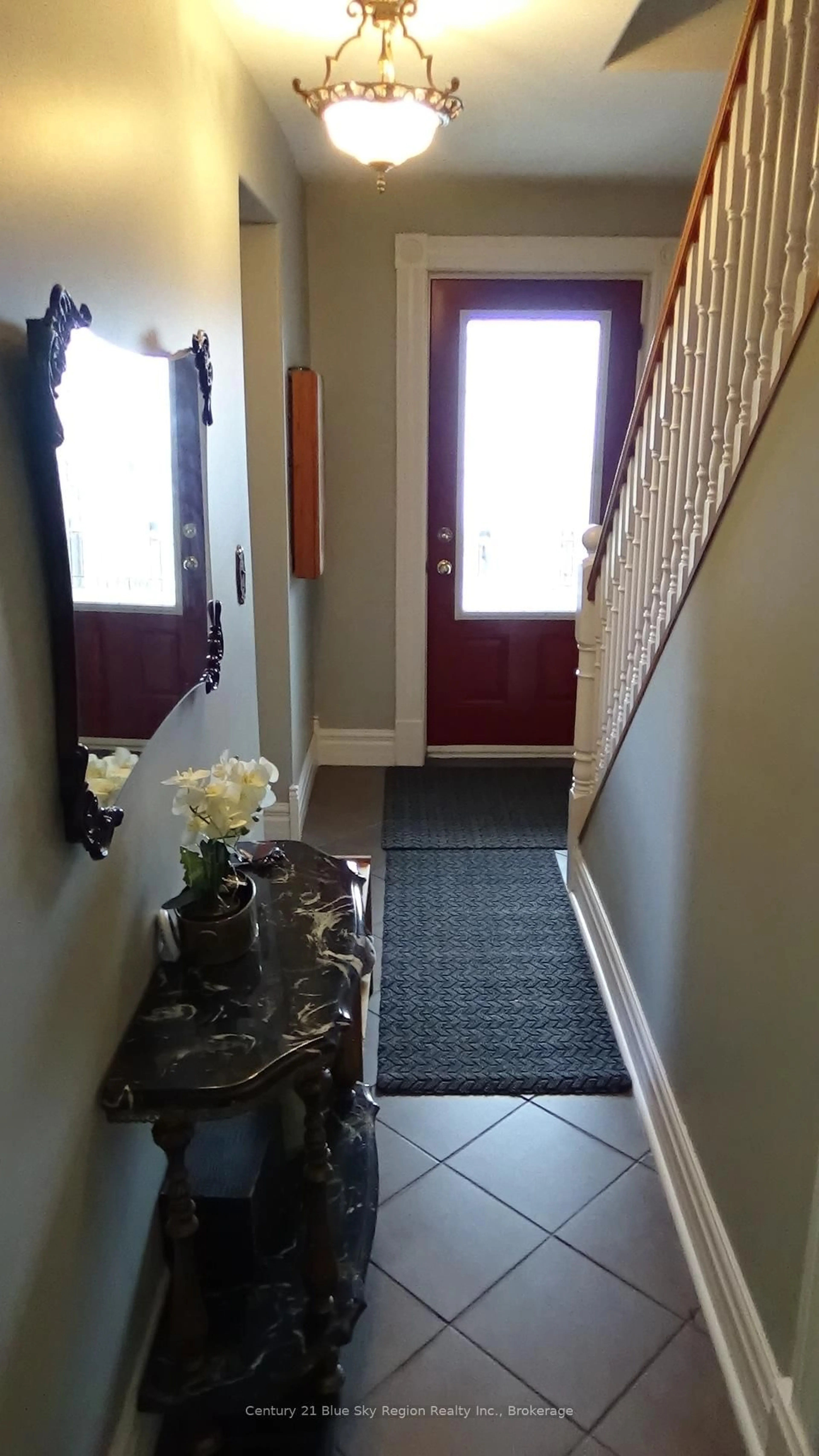 Indoor entryway for 176 Church St, West Nipissing Ontario P2B 1H5