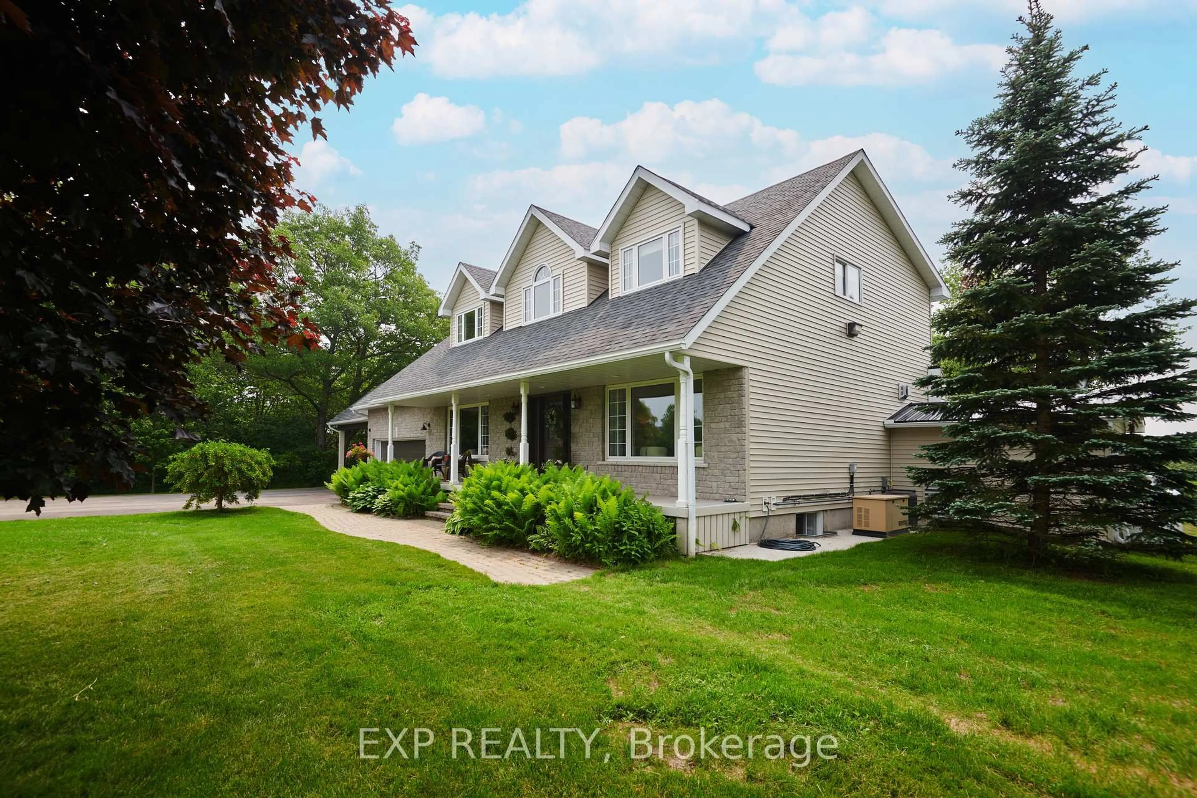 Home with vinyl exterior material, unknown for 353 Ferguson Rd, Renfrew Ontario K7V 3Z8