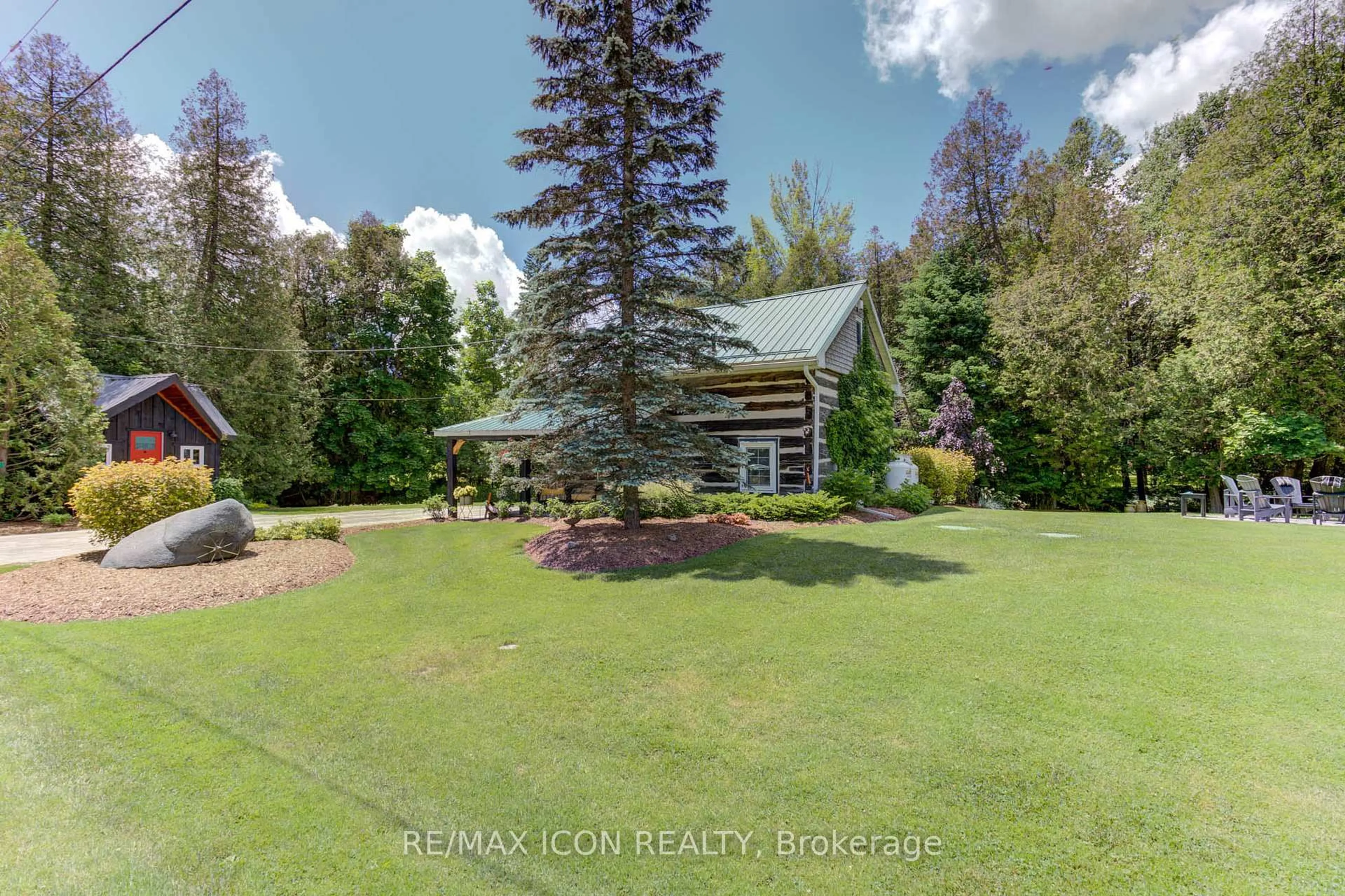 A pic from outside/outdoor area/front of a property/back of a property/a pic from drone, unknown for 146 Field St, West Grey Ontario N0G 1R0