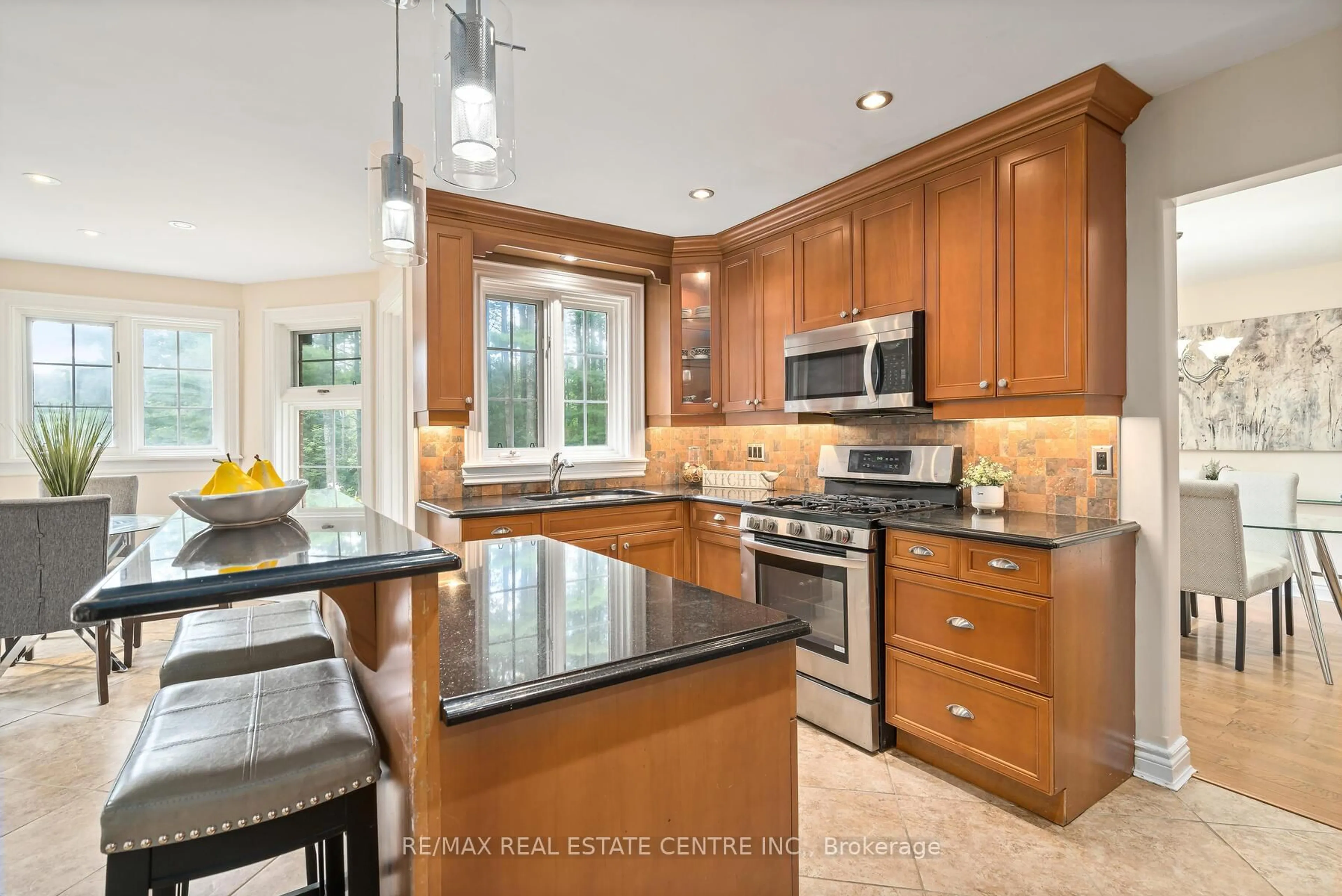 Open concept kitchen, ceramic/tile floor for 4 Pine Ridge Rd, Erin Ontario N0B 1T0
