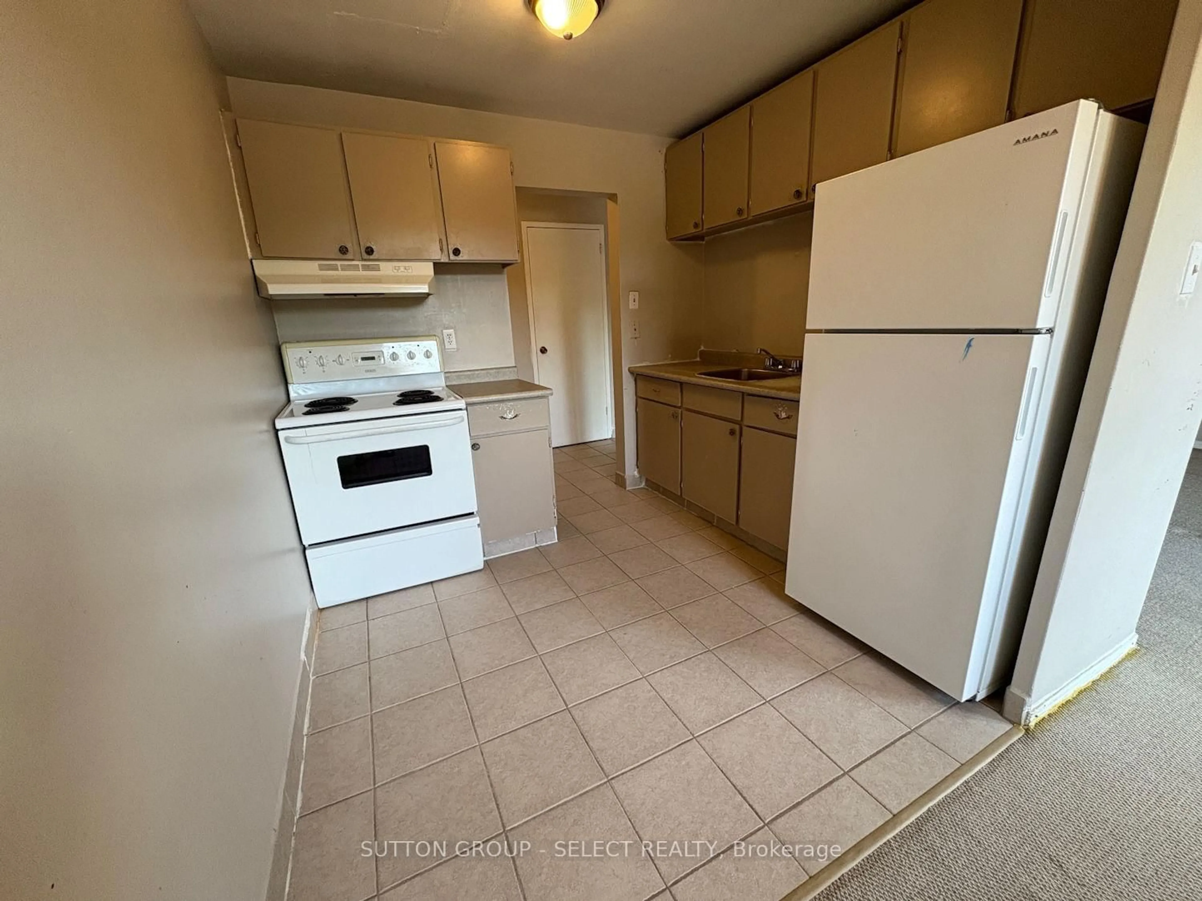 Standard kitchen, unknown for 75 Baldoon Rd #7, Chatham-Kent Ontario N7L 1E2