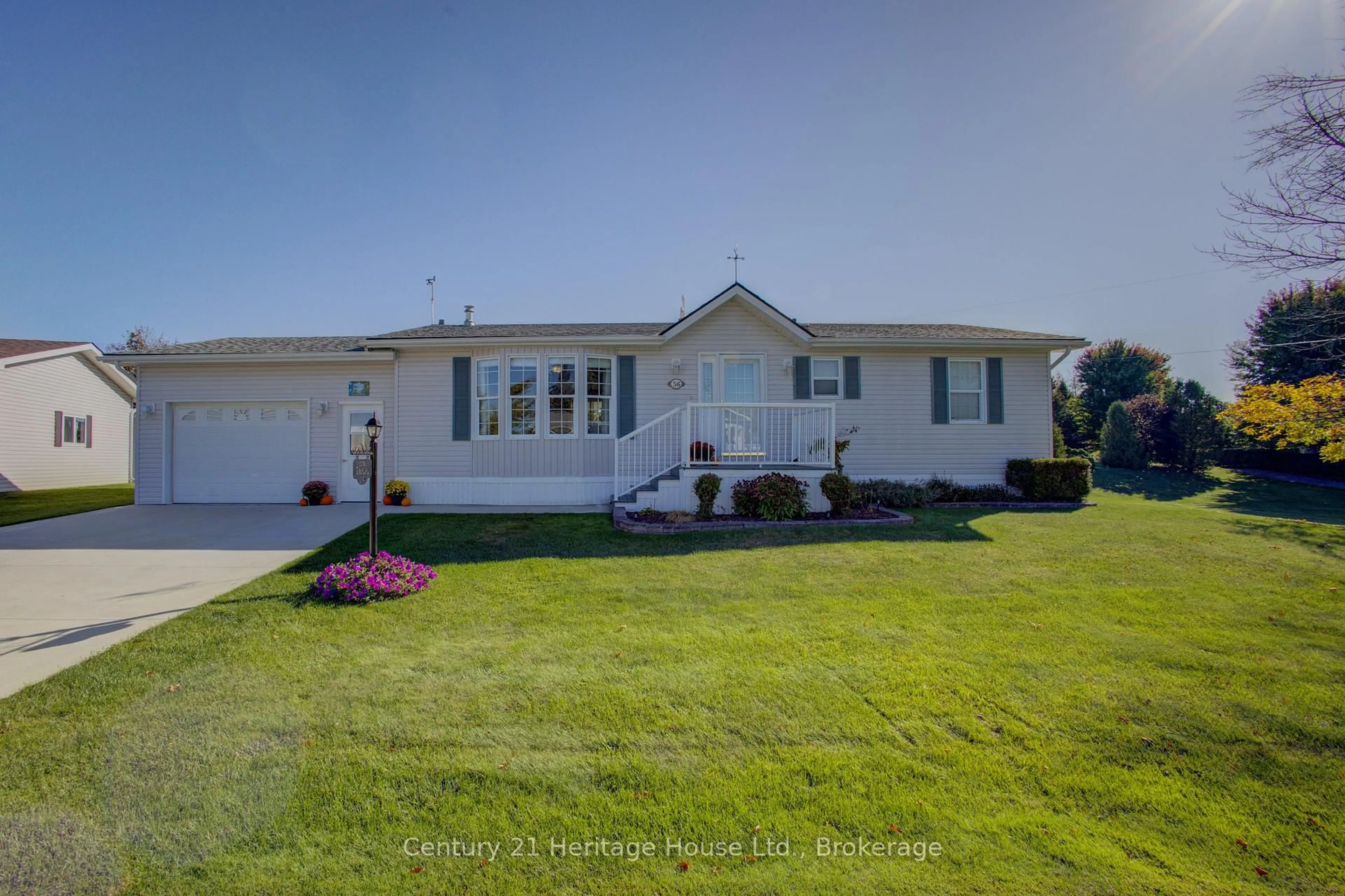 Home with vinyl exterior material, unknown for 56-6612 Minto Line 12 Rd, Minto Ontario N0G 1M0