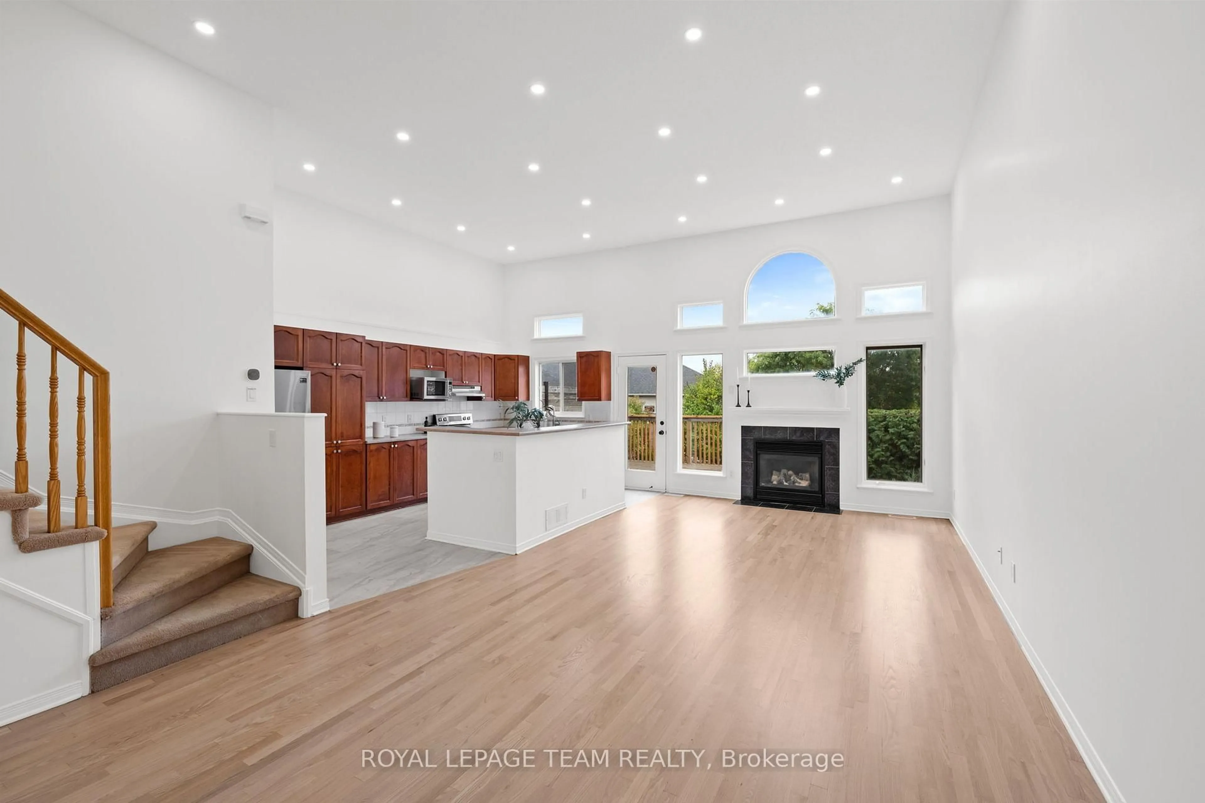Open concept kitchen, unknown for 137 Macassa Circ, Ottawa Ontario K2T 1J9