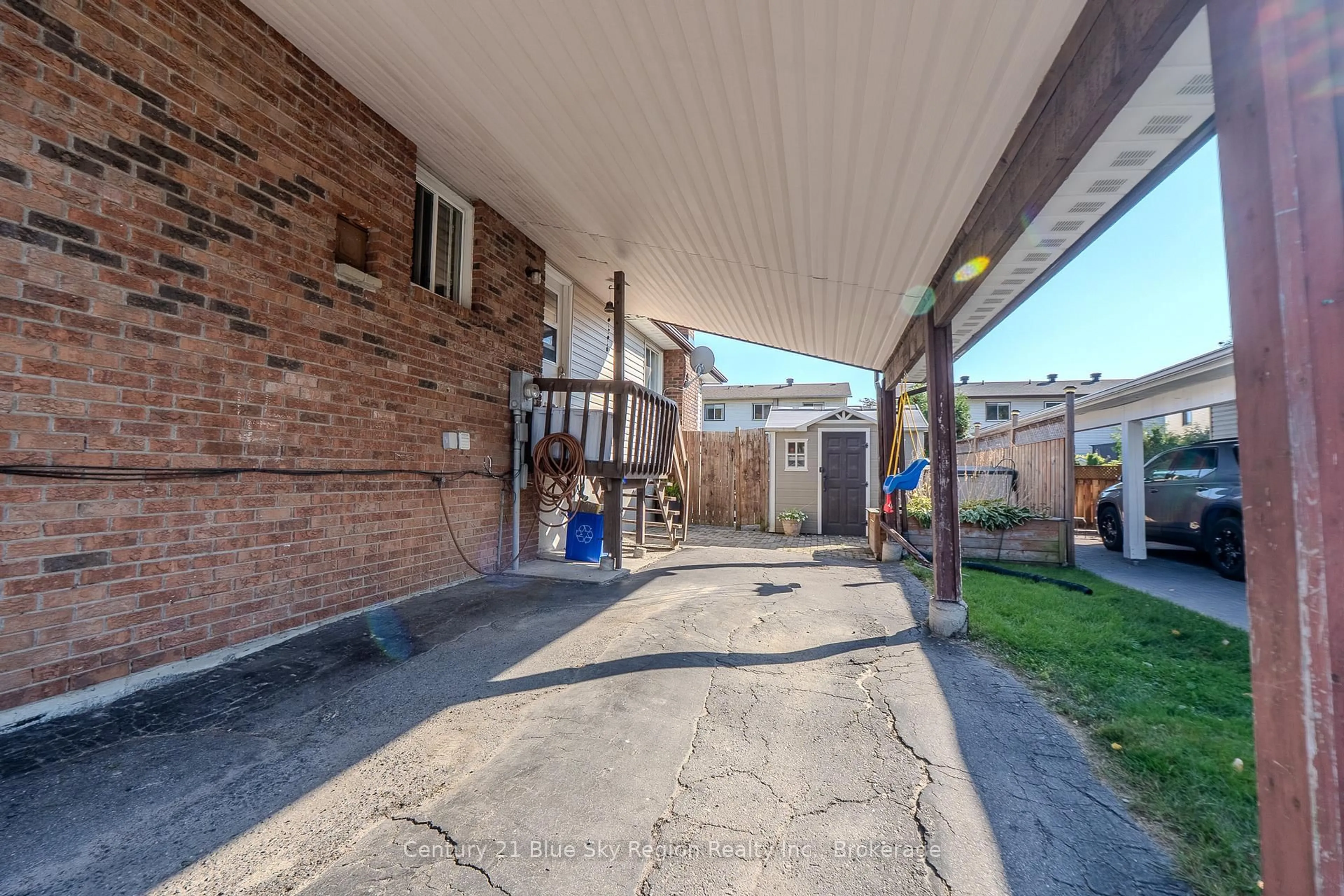 Unknown for 340 Cartier St, North Bay Ontario P1B 8N5