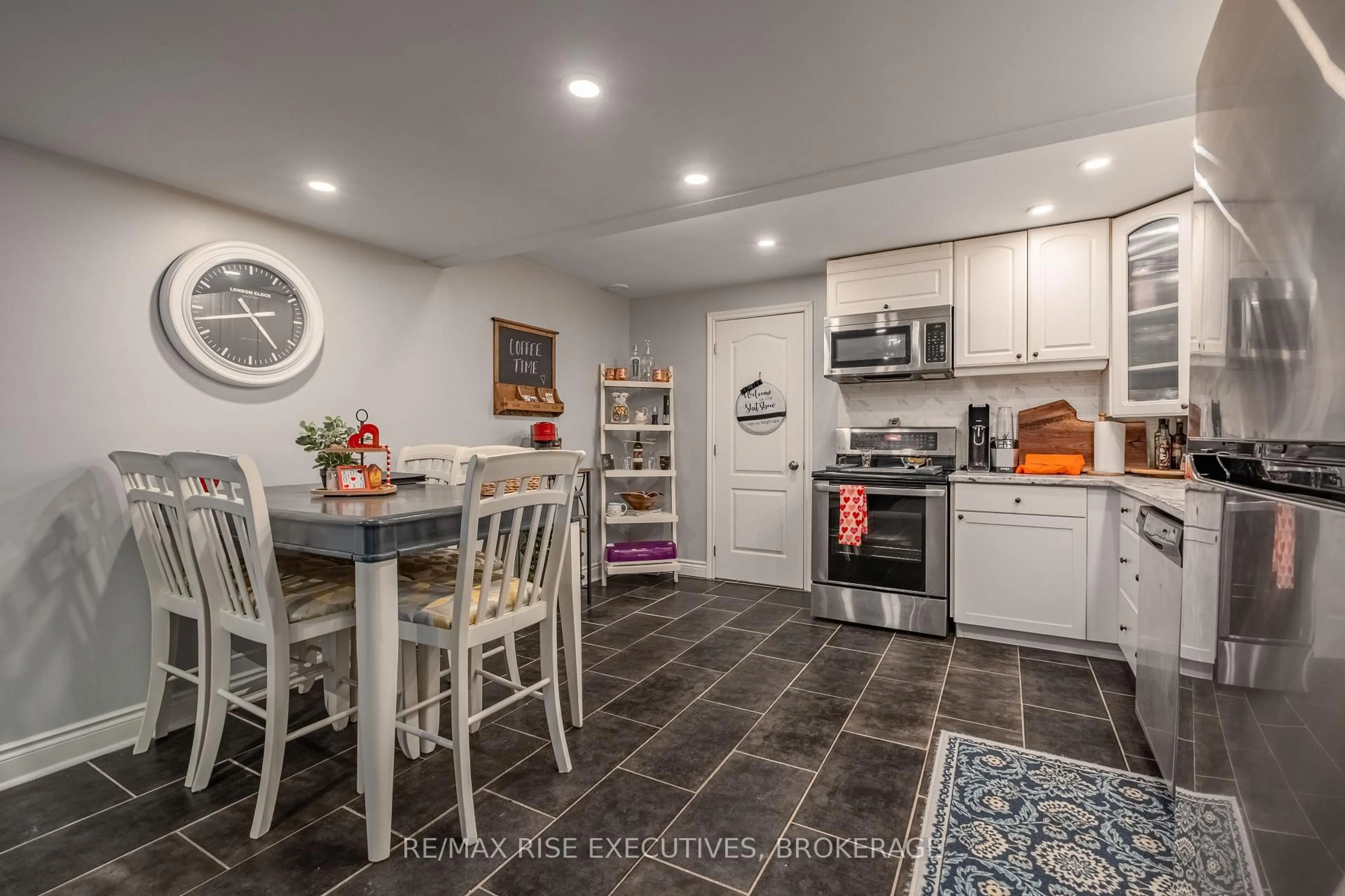 Open concept kitchen, ceramic/tile floor for 1388 Ottawa St, Kingston Ontario K7P 0C2