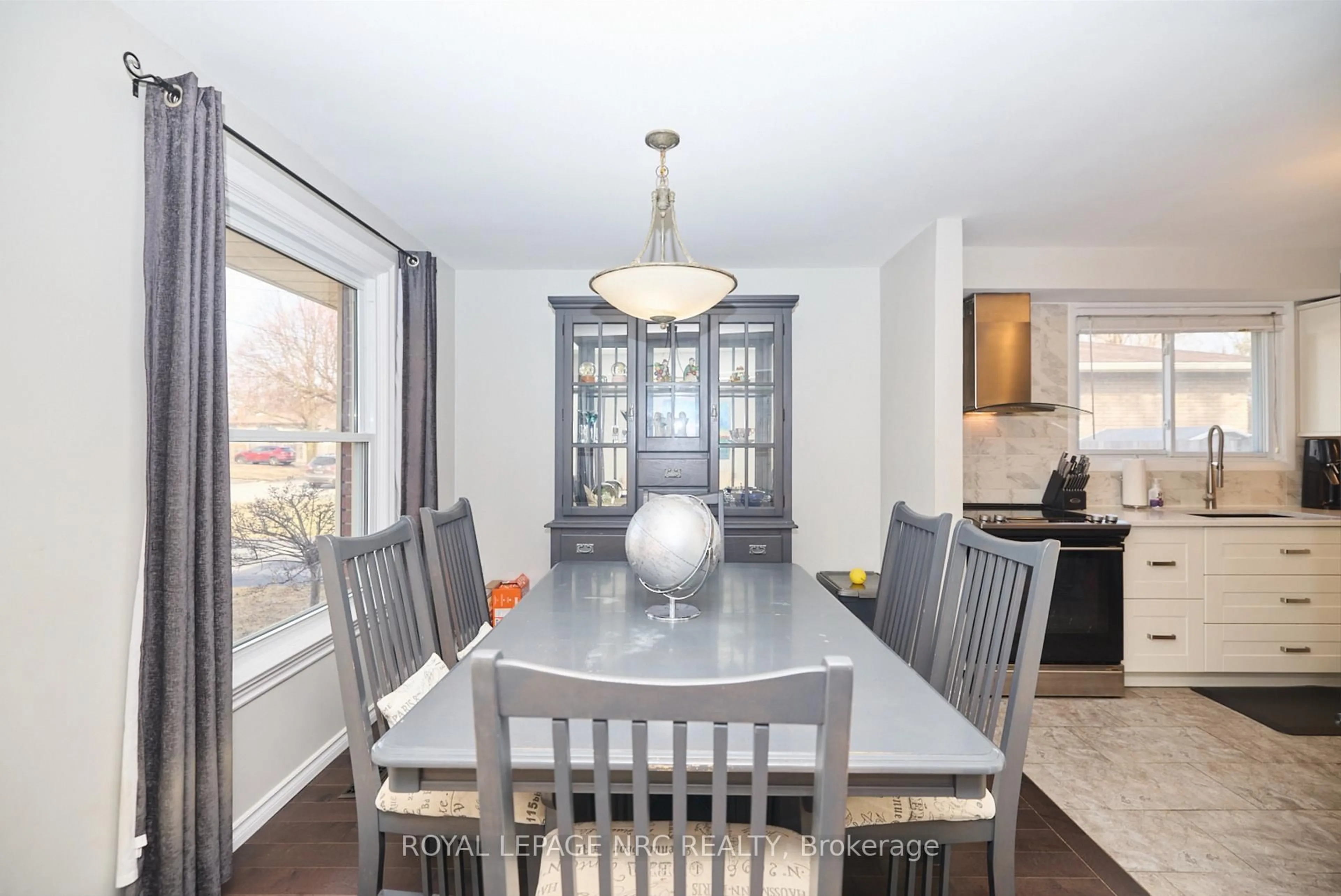 Dining room, unknown for 28 Ramsey St, St. Catharines Ontario L2N 2K1