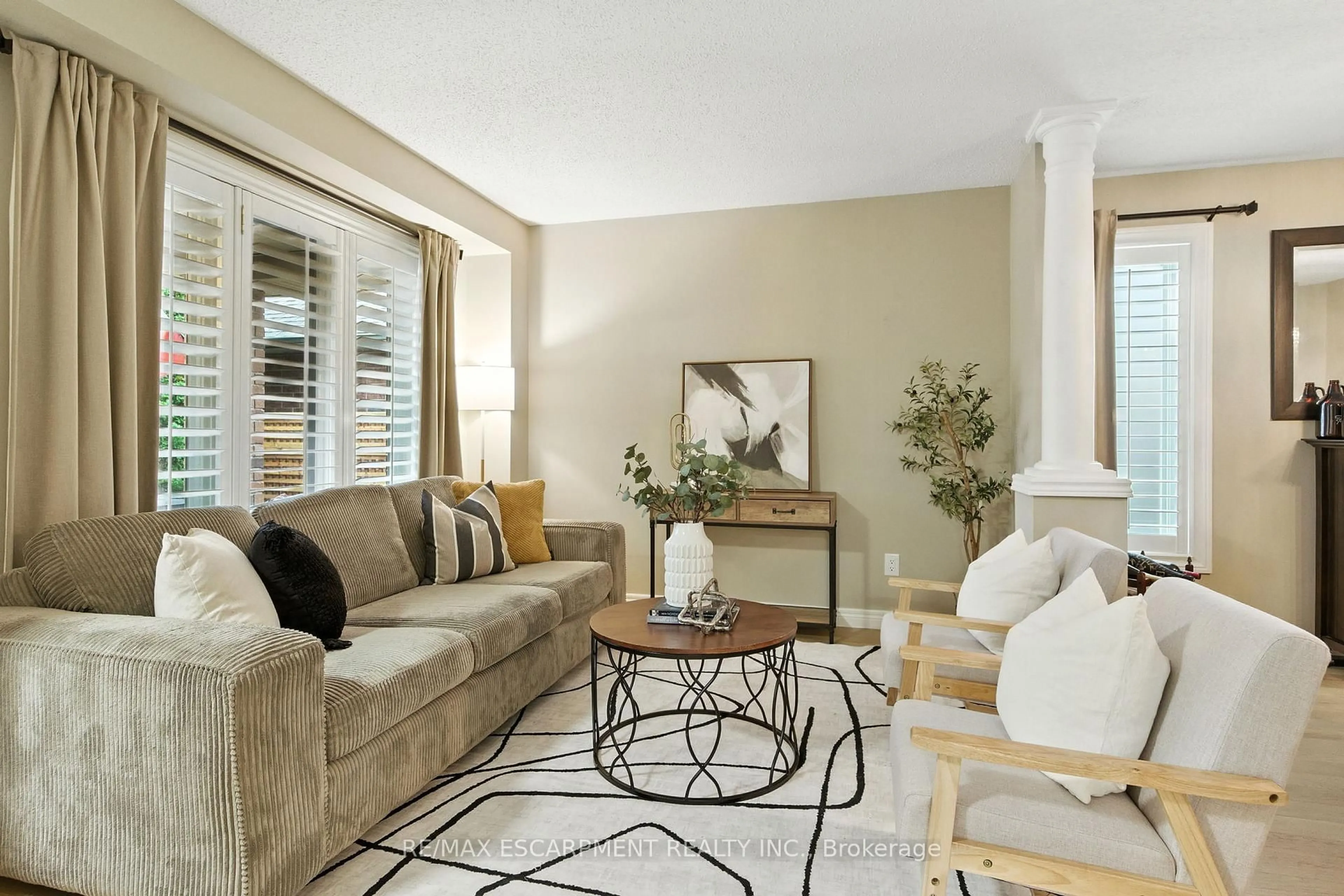 Living room with furniture, unknown for 56 Sonoma Lane, Hamilton Ontario L8E 6B6