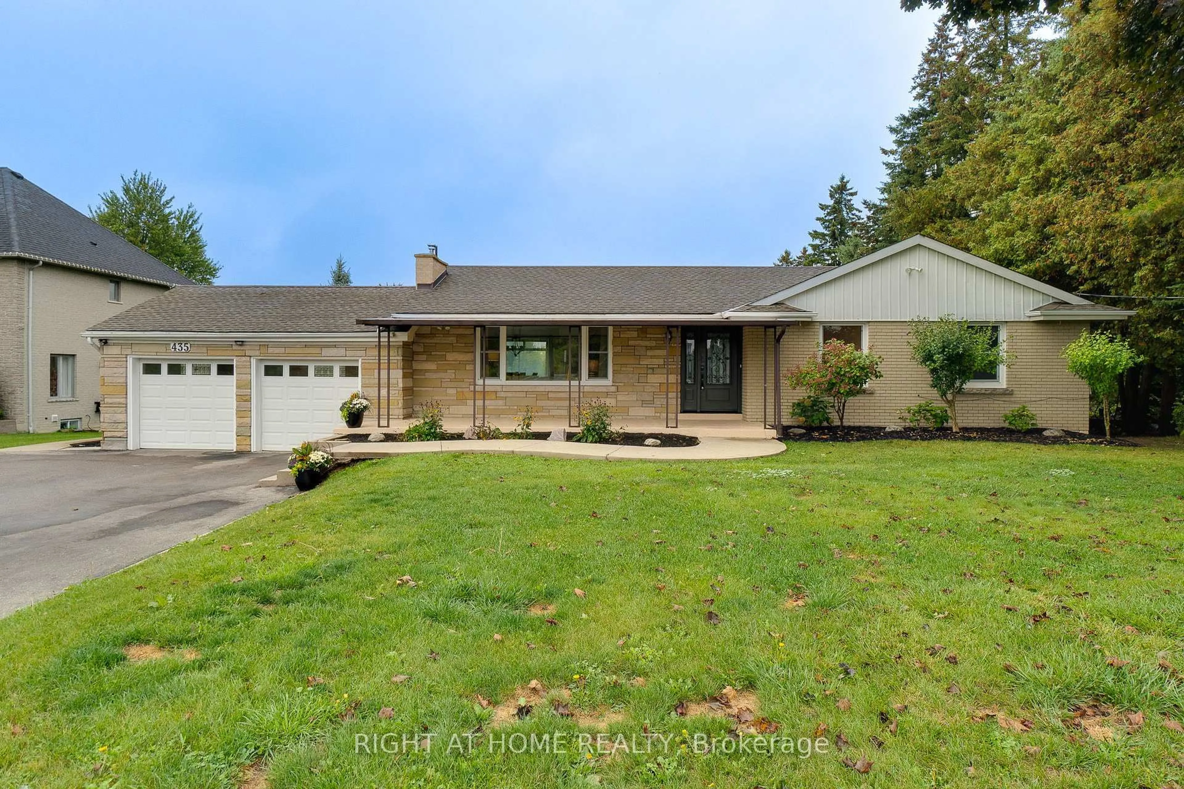 Unknown for 435 Parkside Dr, Hamilton Ontario L8B 0Y6