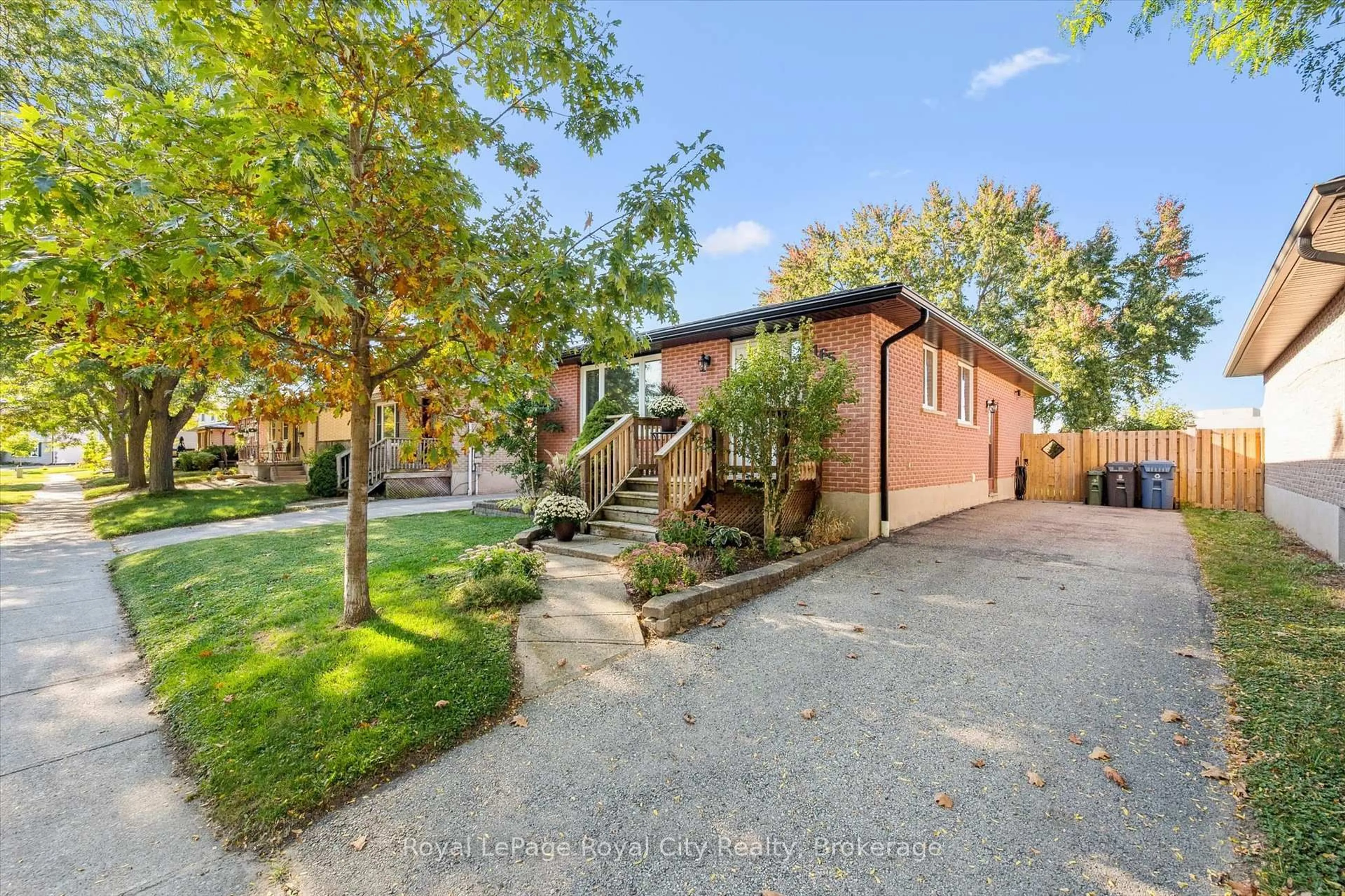 A pic from outside/outdoor area/front of a property/back of a property/a pic from drone, street for 165 Hadati Rd, Guelph Ontario N1E 6N3