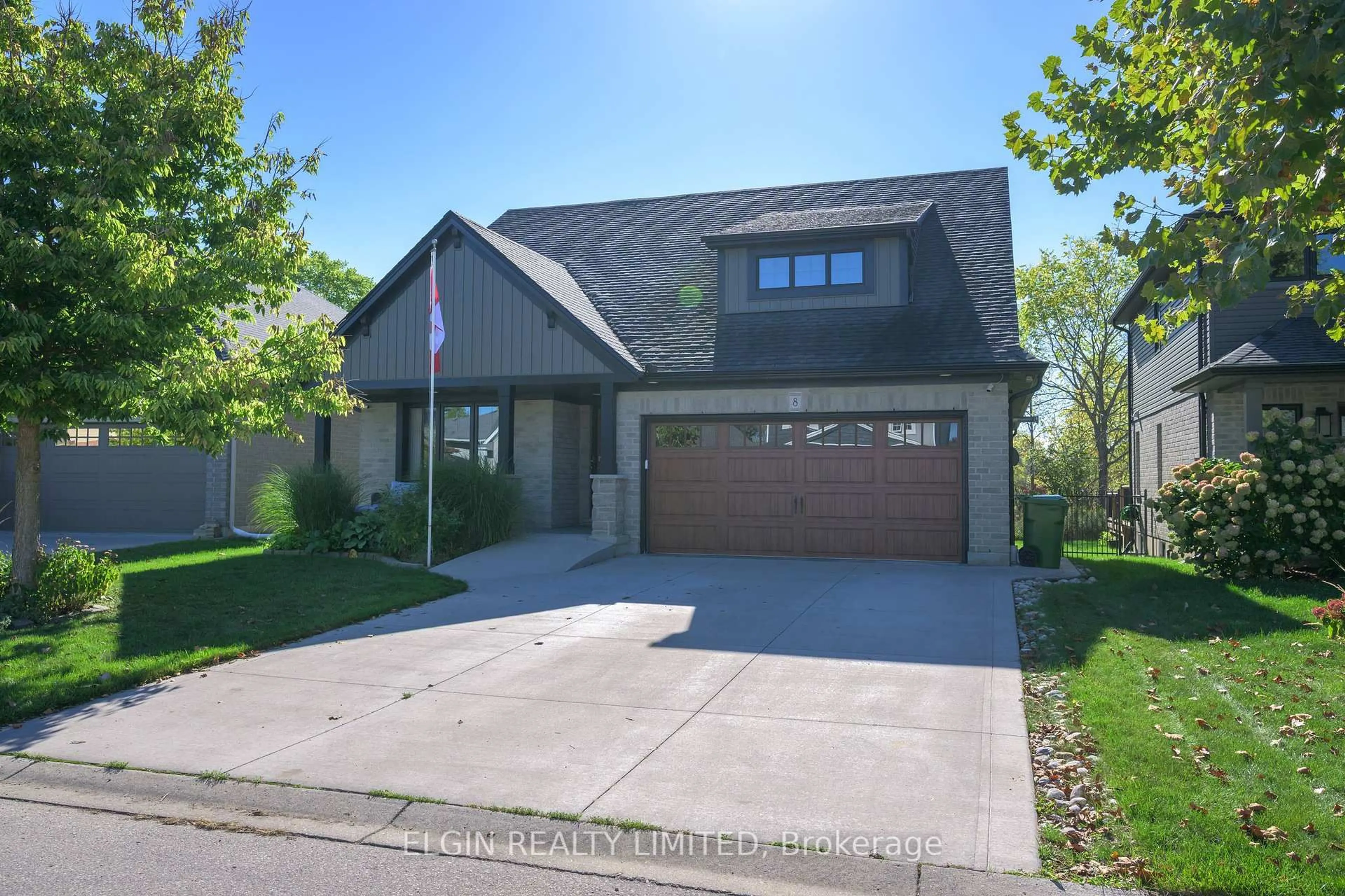 Unknown for 8 Deerfield Crt, St. Thomas Ontario N5P 0B8