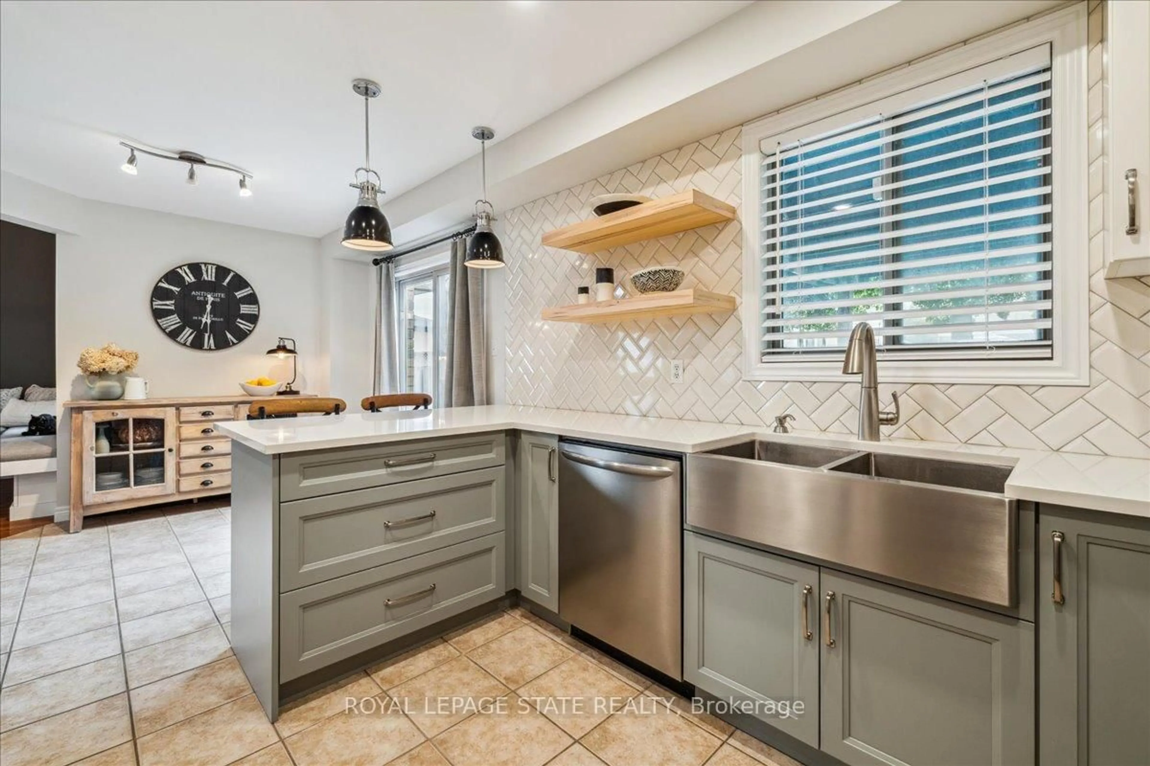 Open concept kitchen, ceramic/tile floor for 51 Napa Lane, Hamilton Ontario L8E 6B7
