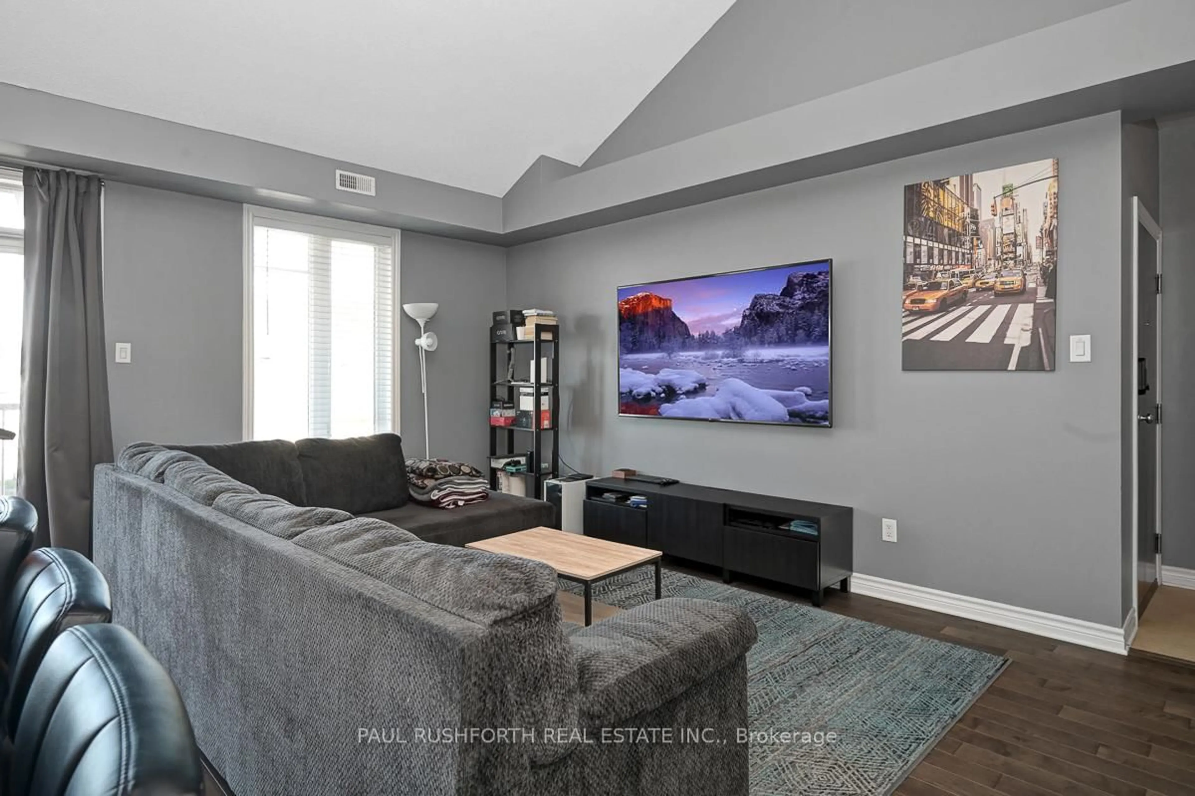 Home theater for 3791 Canyon Walk Dr #G, Ottawa Ontario K1V 2M4