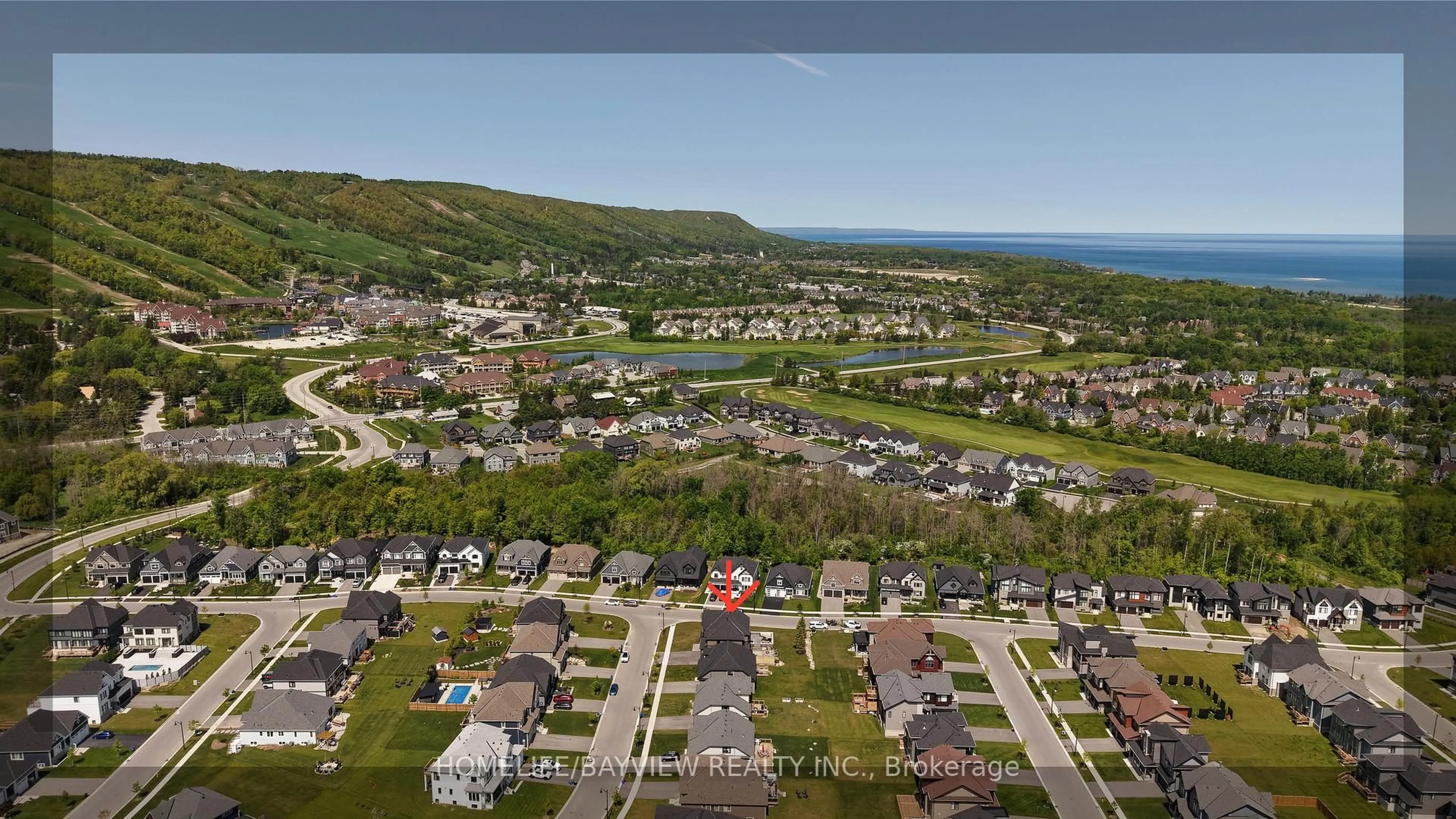 A pic from outside/outdoor area/front of a property/back of a property/a pic from drone, mountain view for 100 Reed Way, Blue Mountains Ontario L9Y 4P5