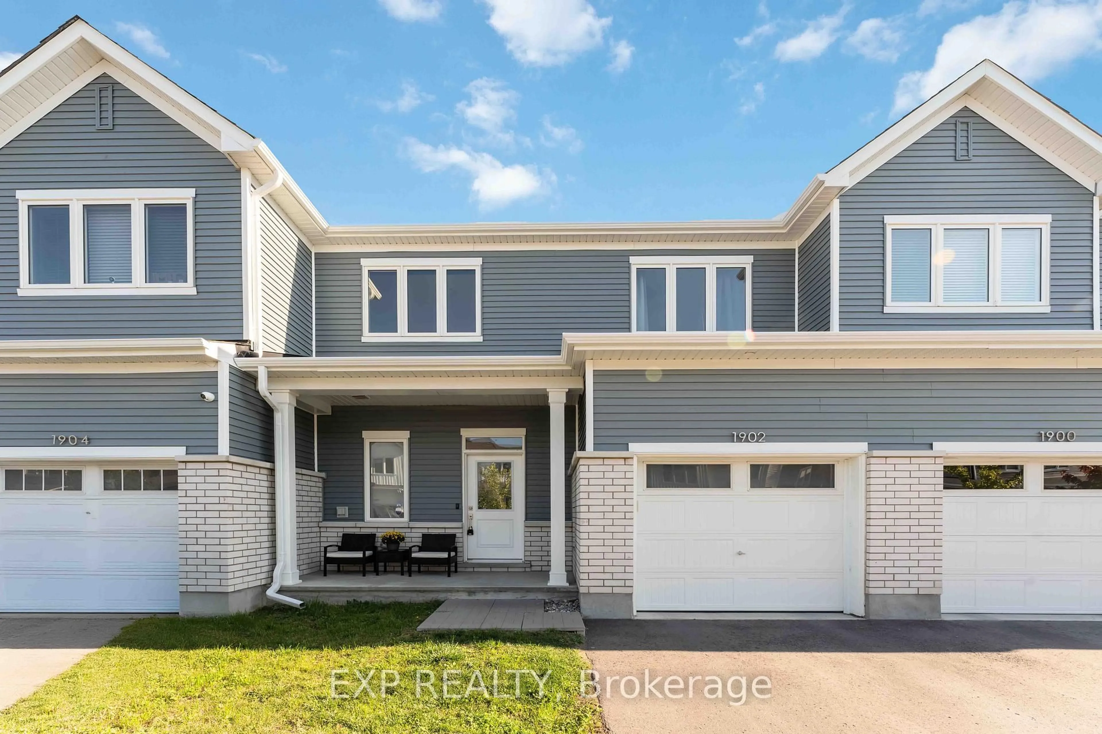 Home with vinyl exterior material, street for 1902 Haiku St, Ottawa Ontario K2J 6W8