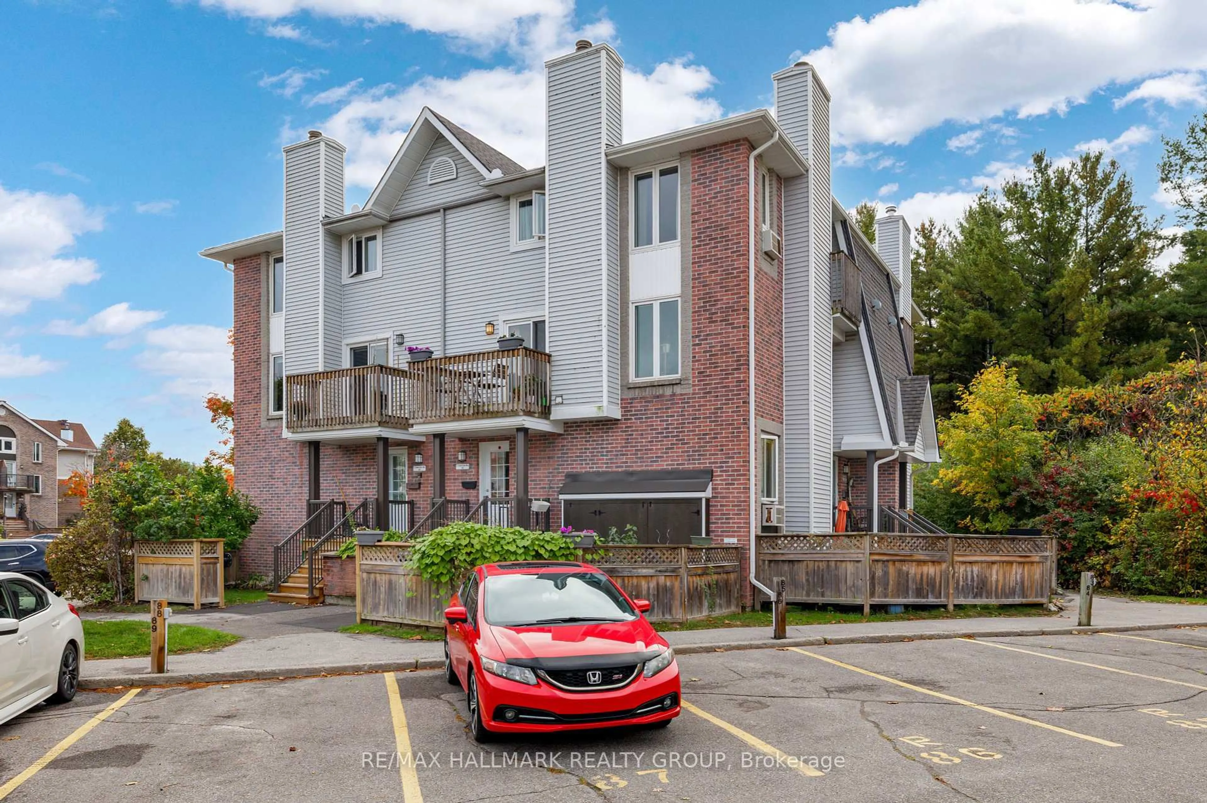 A pic from outside/outdoor area/front of a property/back of a property/a pic from drone, street for 5 Timberview Way #3, Ottawa Ontario K2H 9M6