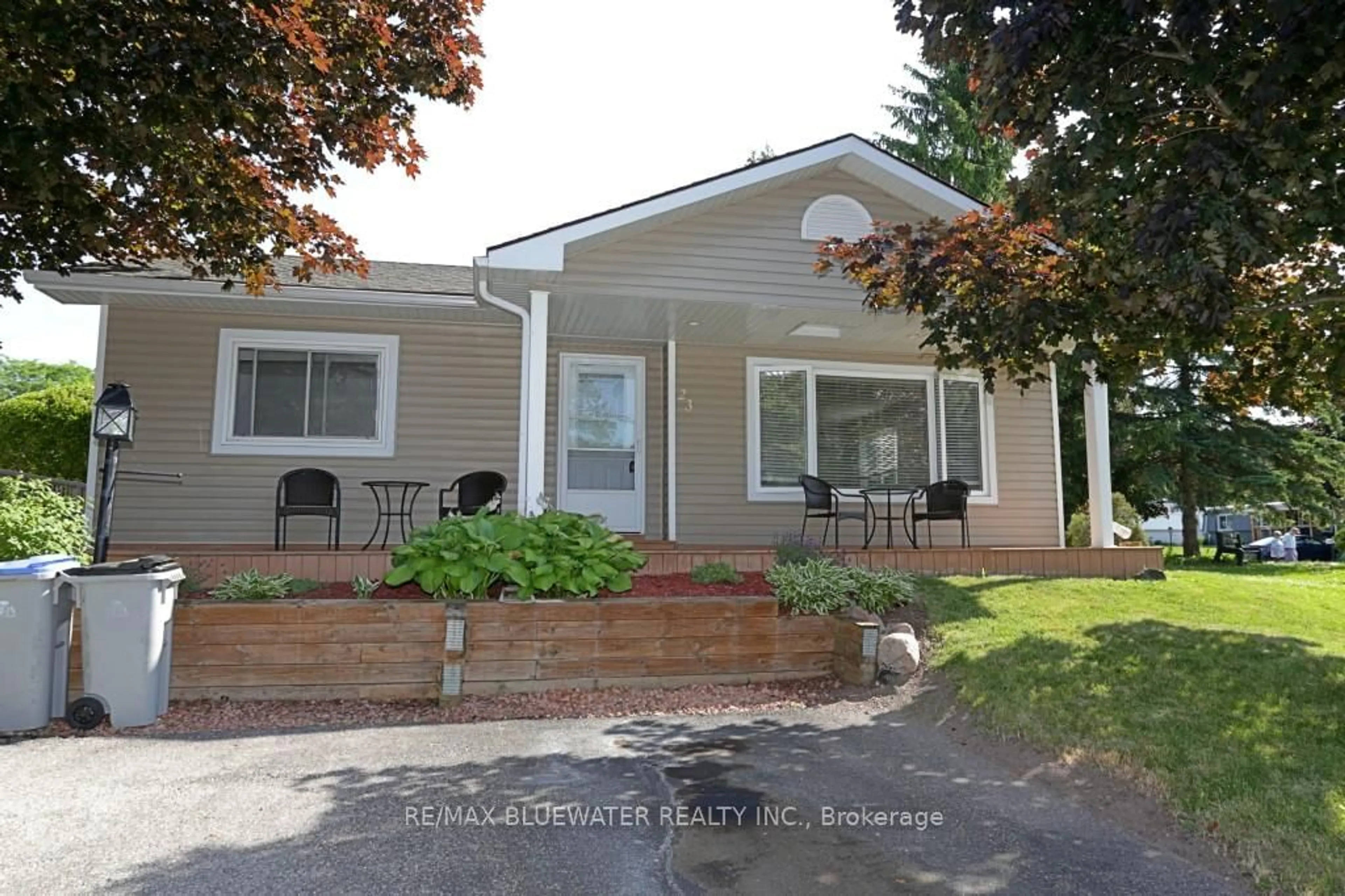 Unknown for 23 Pebble Beach Pkwy, South Huron Ontario N0M 1T0