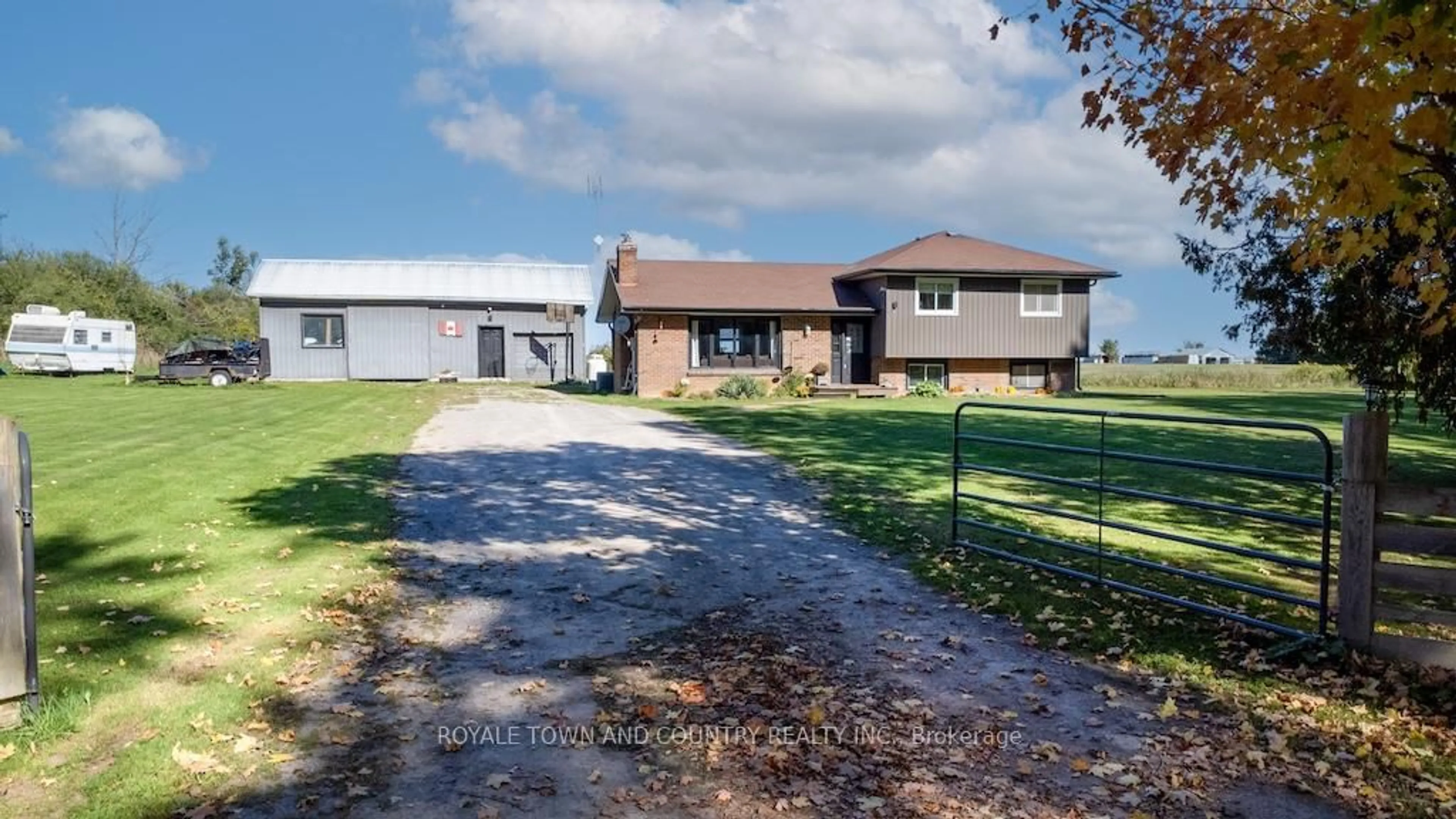 A pic from outside/outdoor area/front of a property/back of a property/a pic from drone, street for 187 Skyline Rd, Kawartha Lakes Ontario K0M 2M0