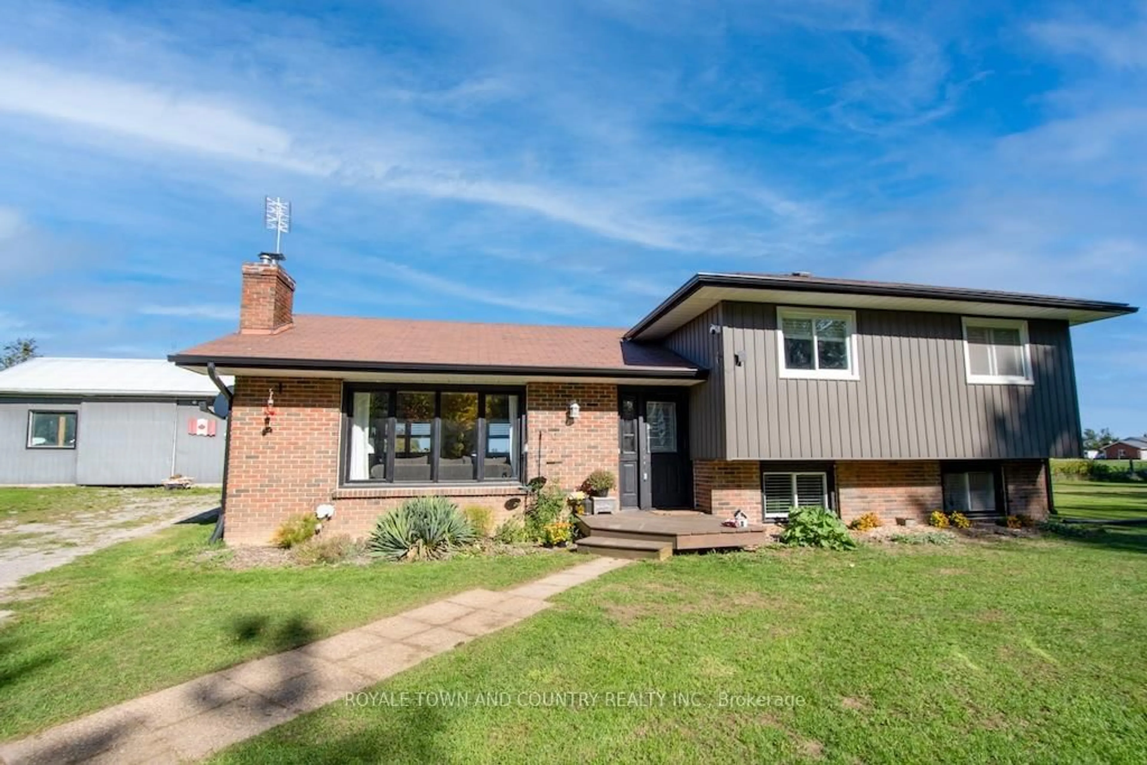 Home with brick exterior material, street for 187 Skyline Rd, Kawartha Lakes Ontario K0M 2M0