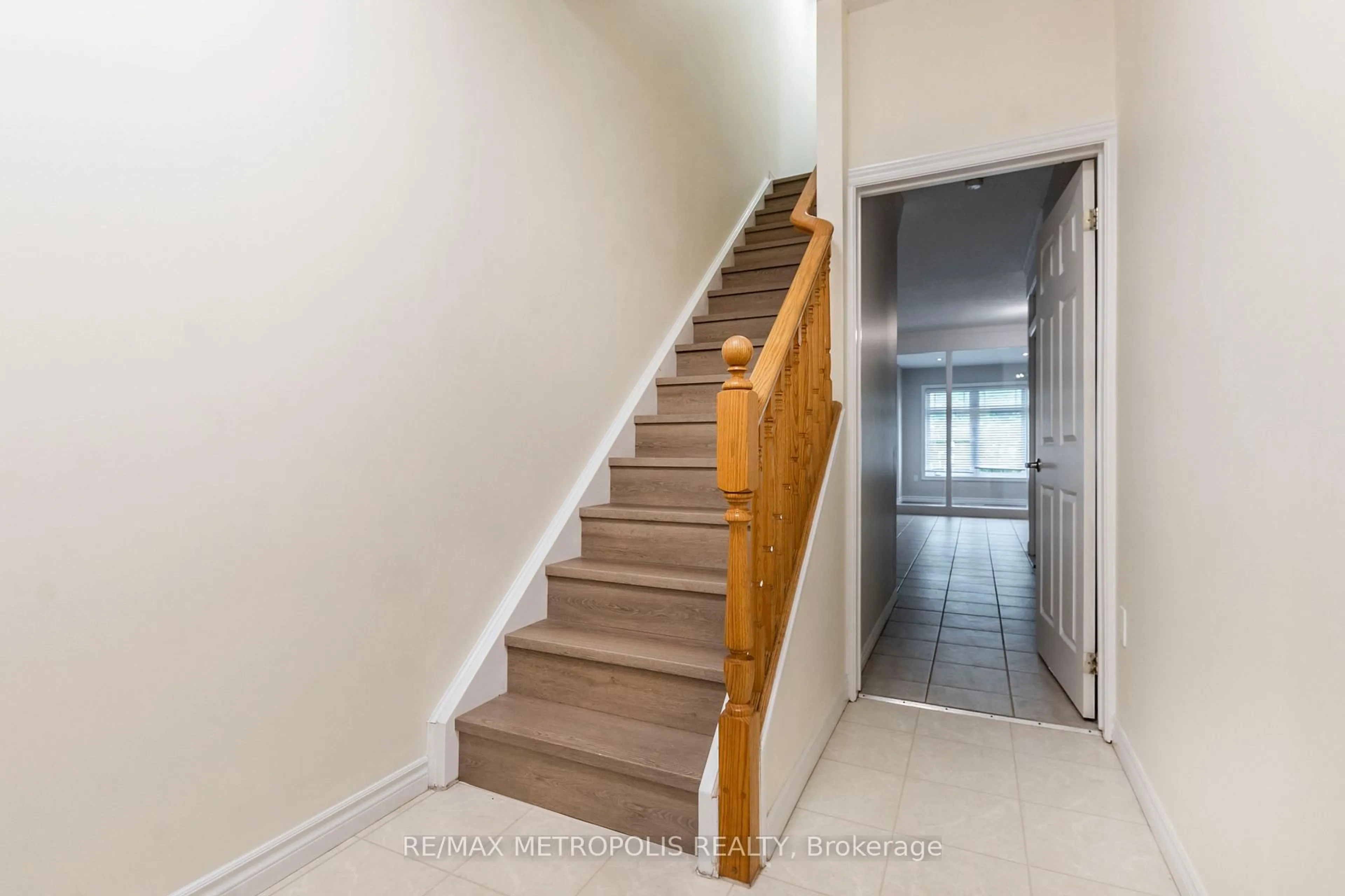 Stairs for 619 Wild Ginger Ave #C15, Waterloo Ontario N2V 2X1