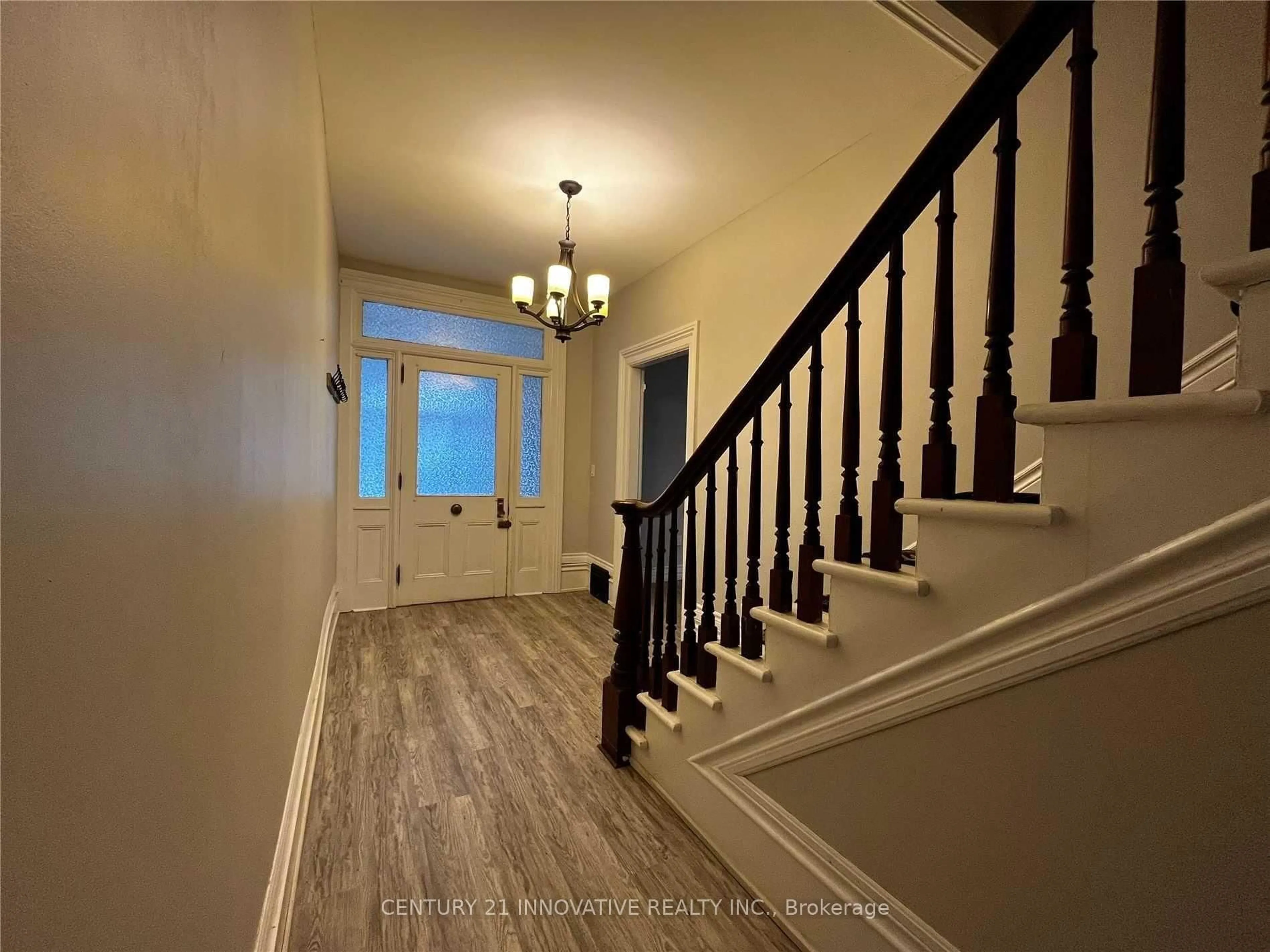 Indoor entryway for 4 Church St, Cramahe Ontario K0K 1S0