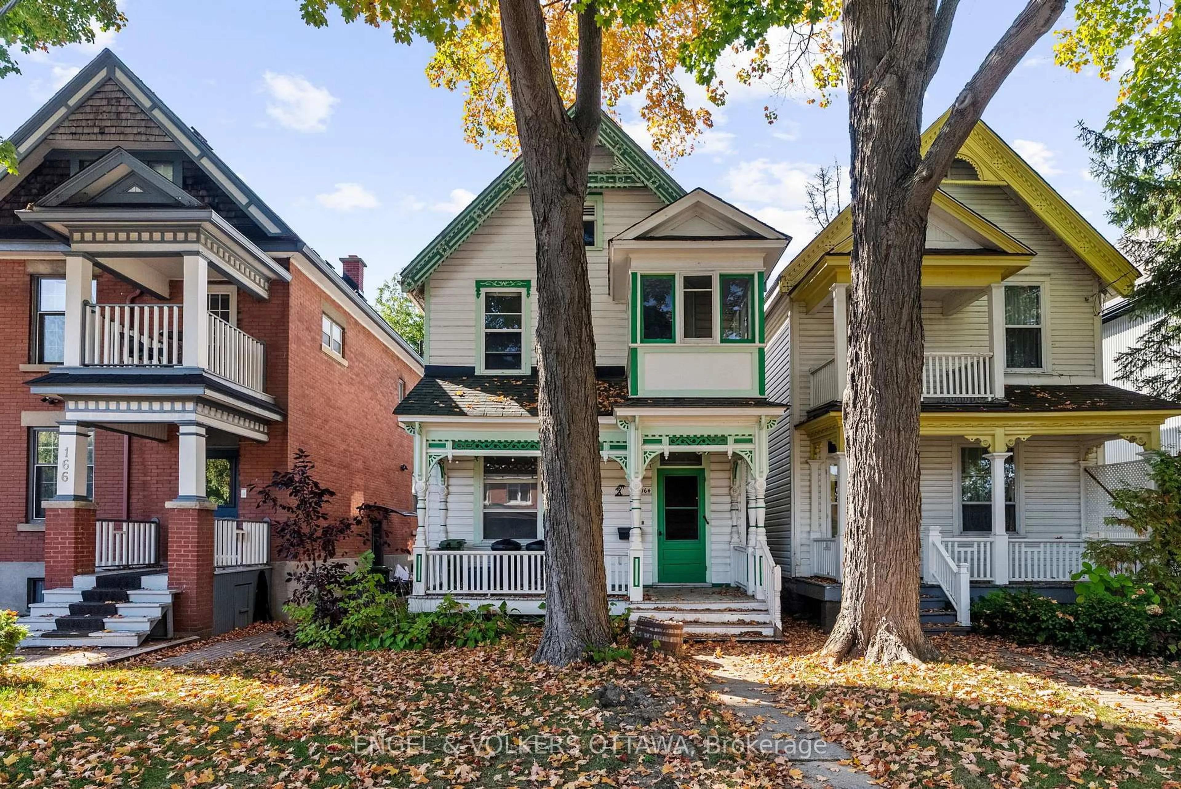Home with brick exterior material, street for 164 Bayswater Ave, Ottawa Ontario K1Y 2G3