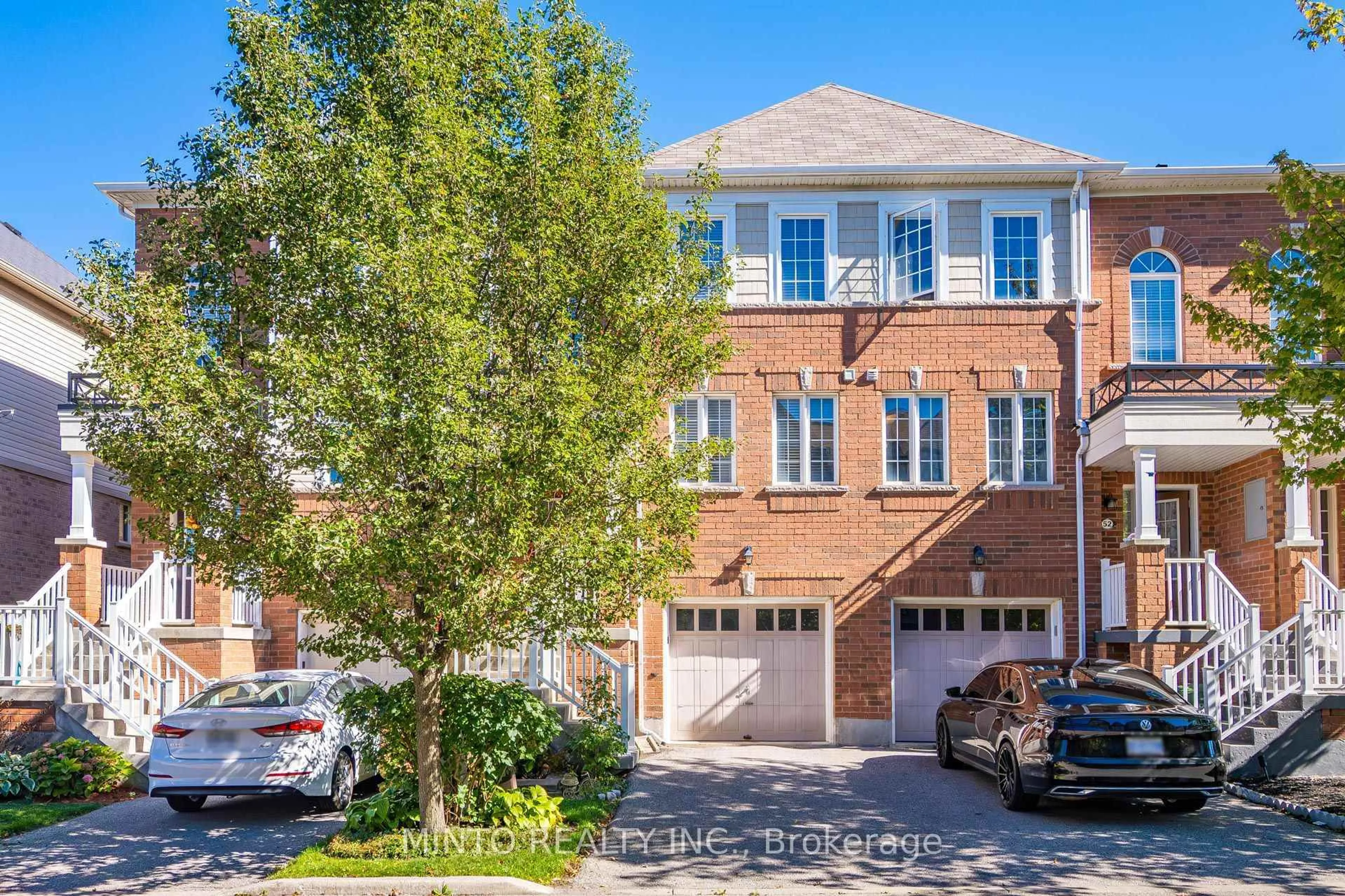 A pic from outside/outdoor area/front of a property/back of a property/a pic from drone, street for 7 Sirente Dr #53, Hamilton Ontario L9A 0B4