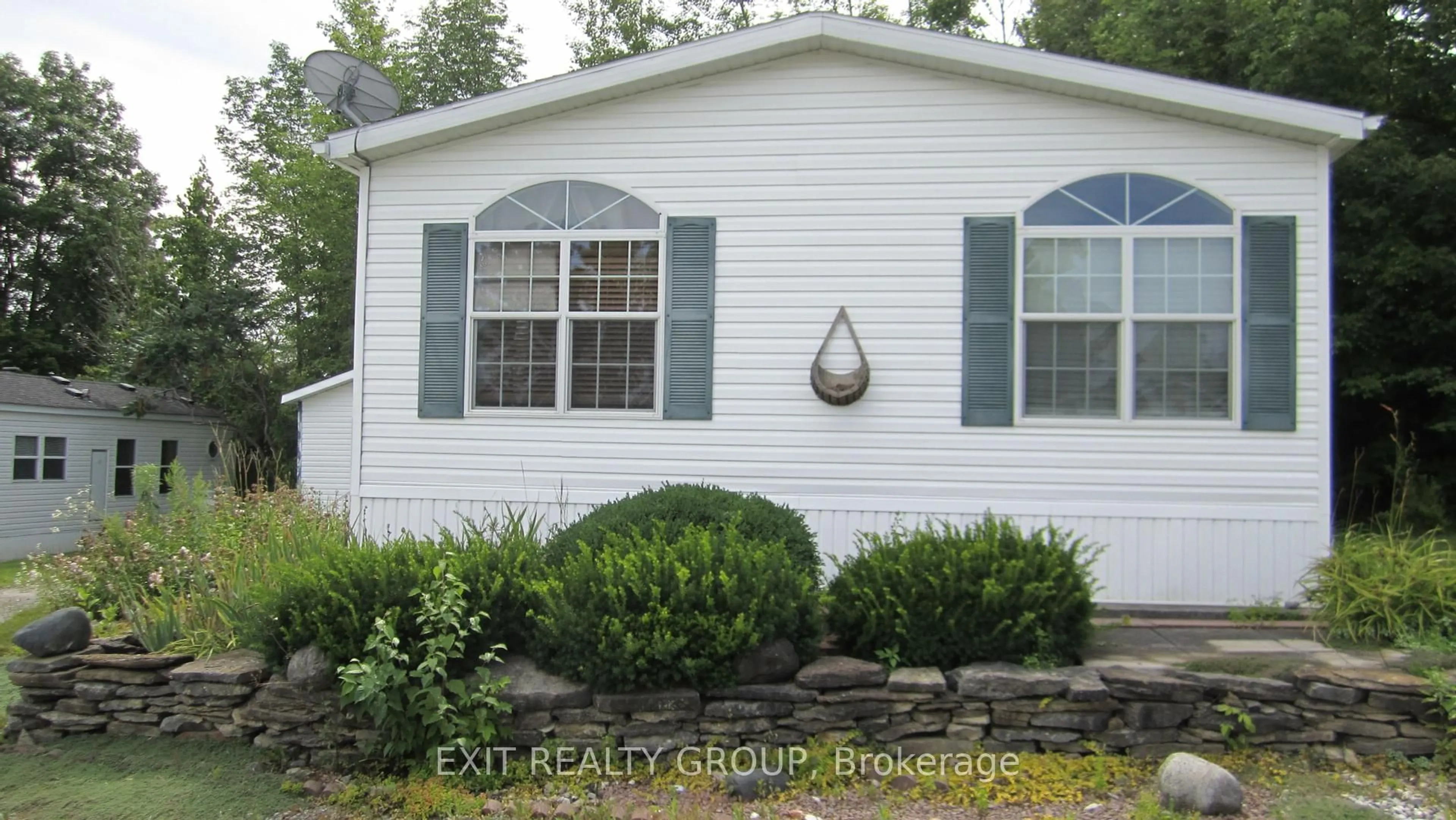 Home with vinyl exterior material, unknown for 5-152 Concession Road 11 W, Trent Hills Ontario K0L 1Y0